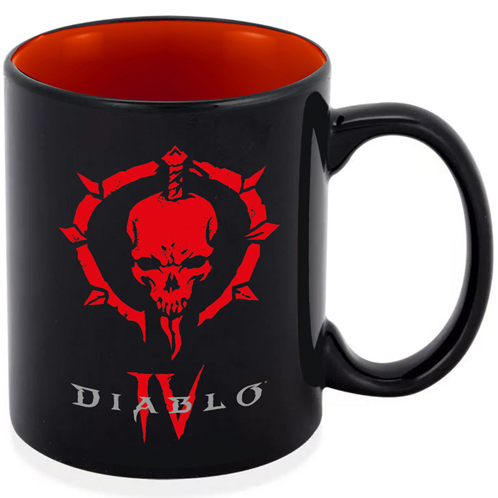 Schwarze Kaffeetasse mit rotem Diablo IV-Schädel-Design. Die Innenseite der Tasse ist orange.