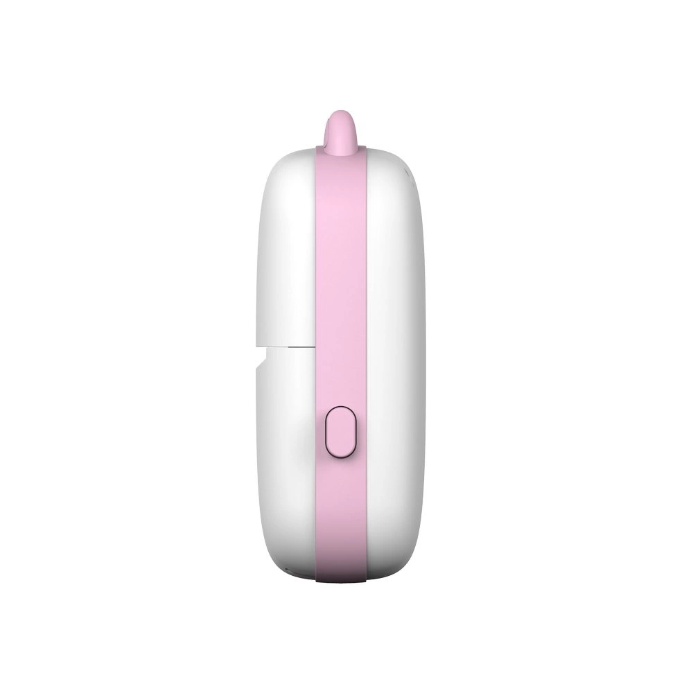 Ein weißes und rosa Etikettiergerät. Weißer Körper mit einem vertikalen rosa Streifen. Ein schwarzer Ein/Aus-Knopf.