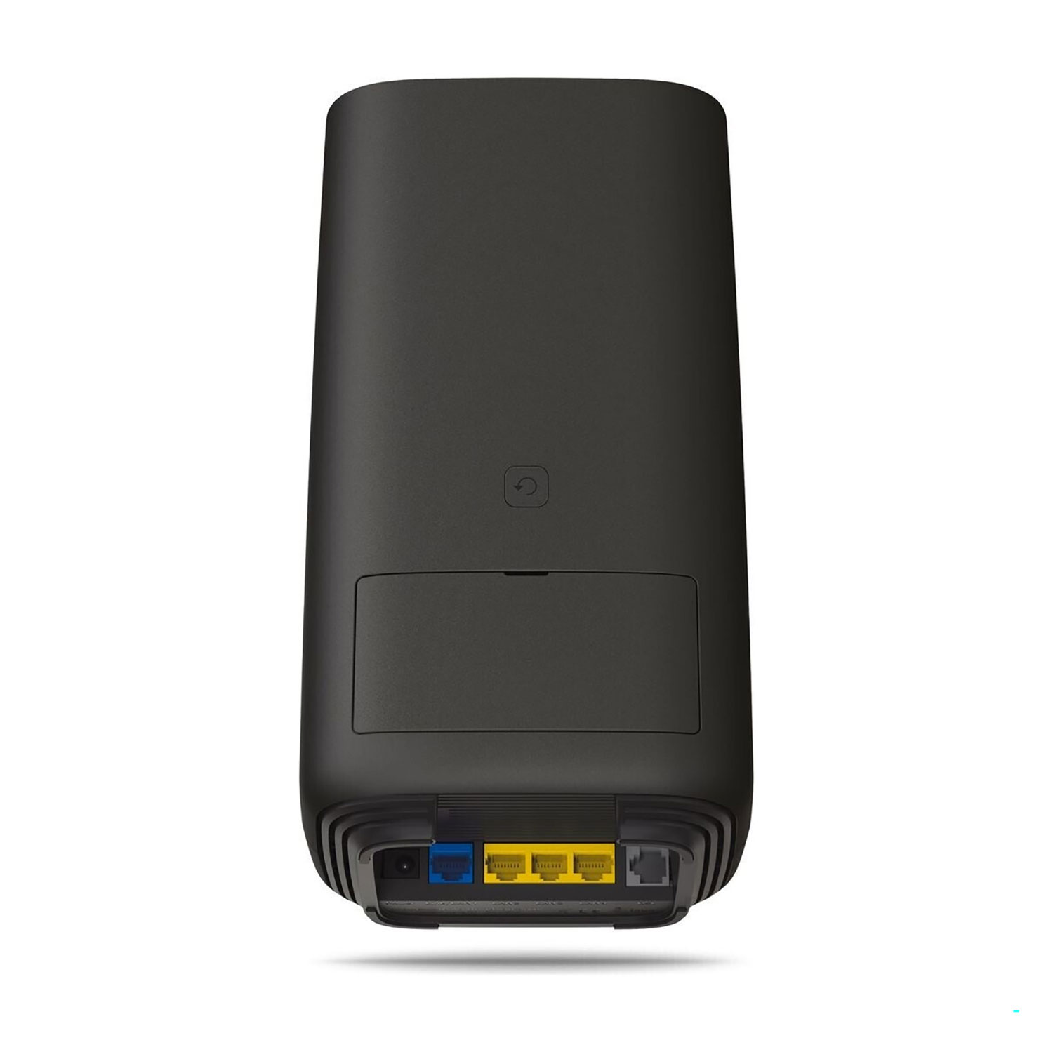 Ein schwarzer Router mit verschiedenen Anschlüssen an der Unterseite. Der Router hat eine rechteckige Form mit einem dezenten Ein-/Ausschalter-Symbol.