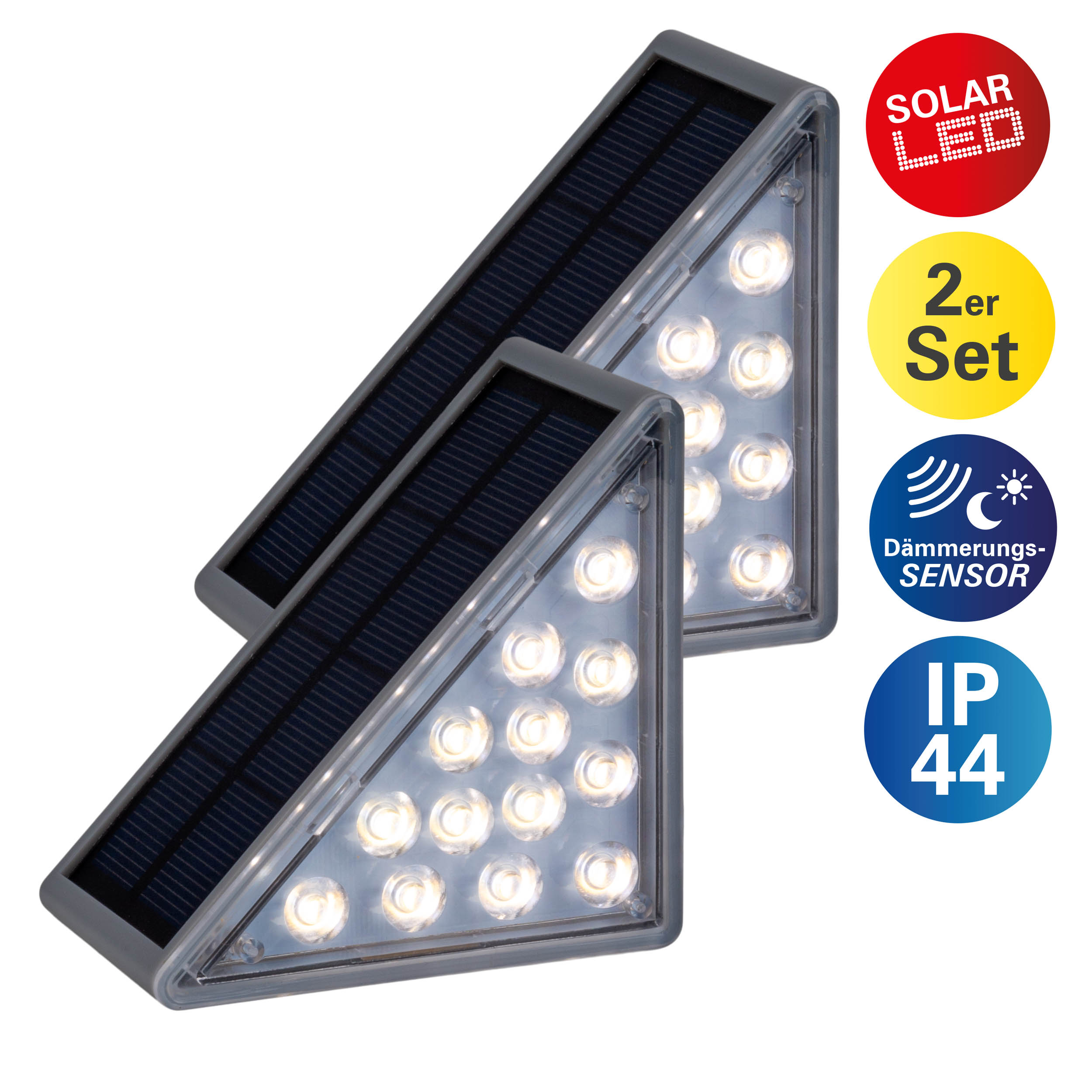Zwei dreieckige Solar-LED-Leuchten mit Sonnenkollektoren, weißen Lichtern und mehreren Informationsaufklebern.