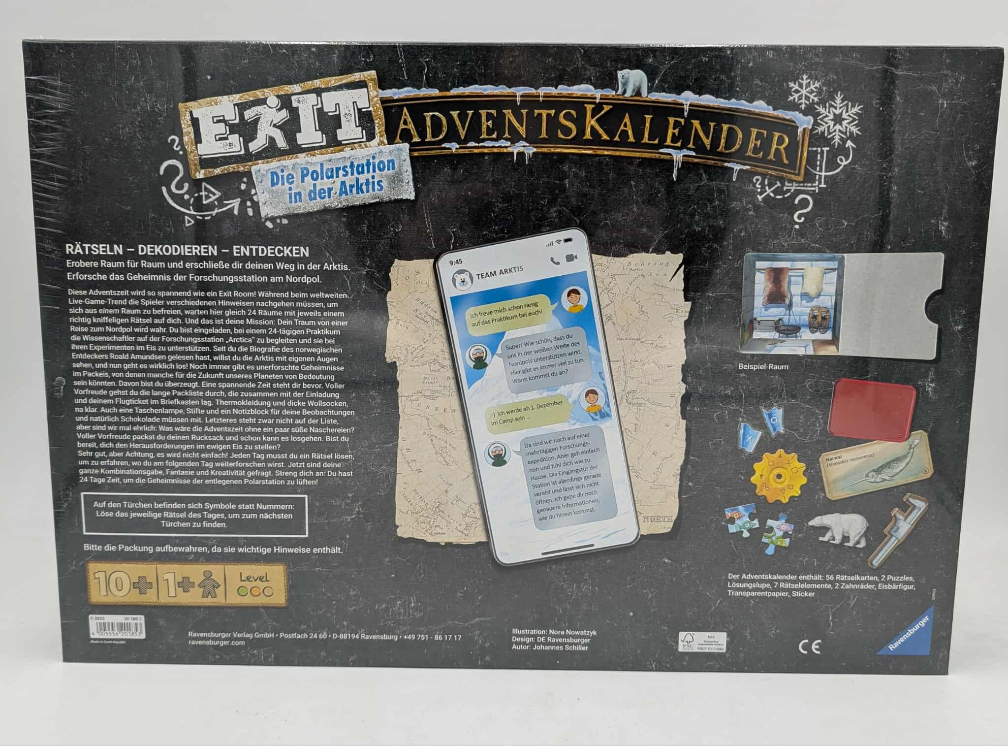 Box mit EXIT Adventskalender. Enthält Text, Bilder von Rätseln und ein Telefon mit Nachrichten.