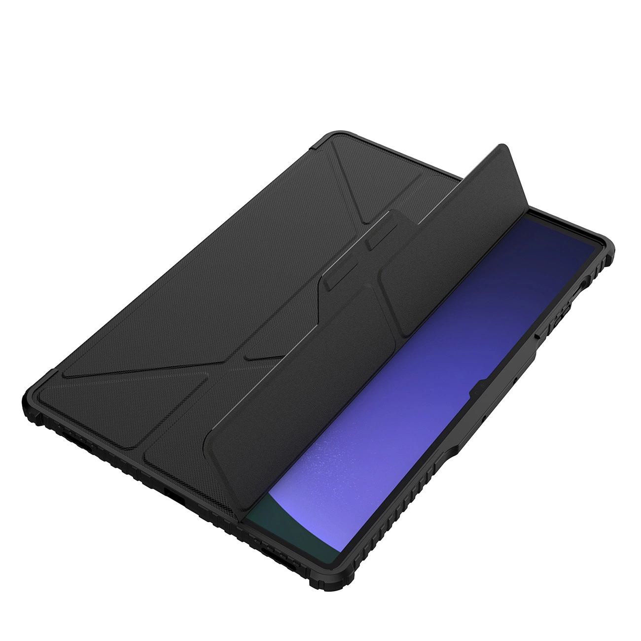 Una custodia nera per tablet, parzialmente aperta, rivela uno schermo con una tonalità blu, su sfondo bianco.