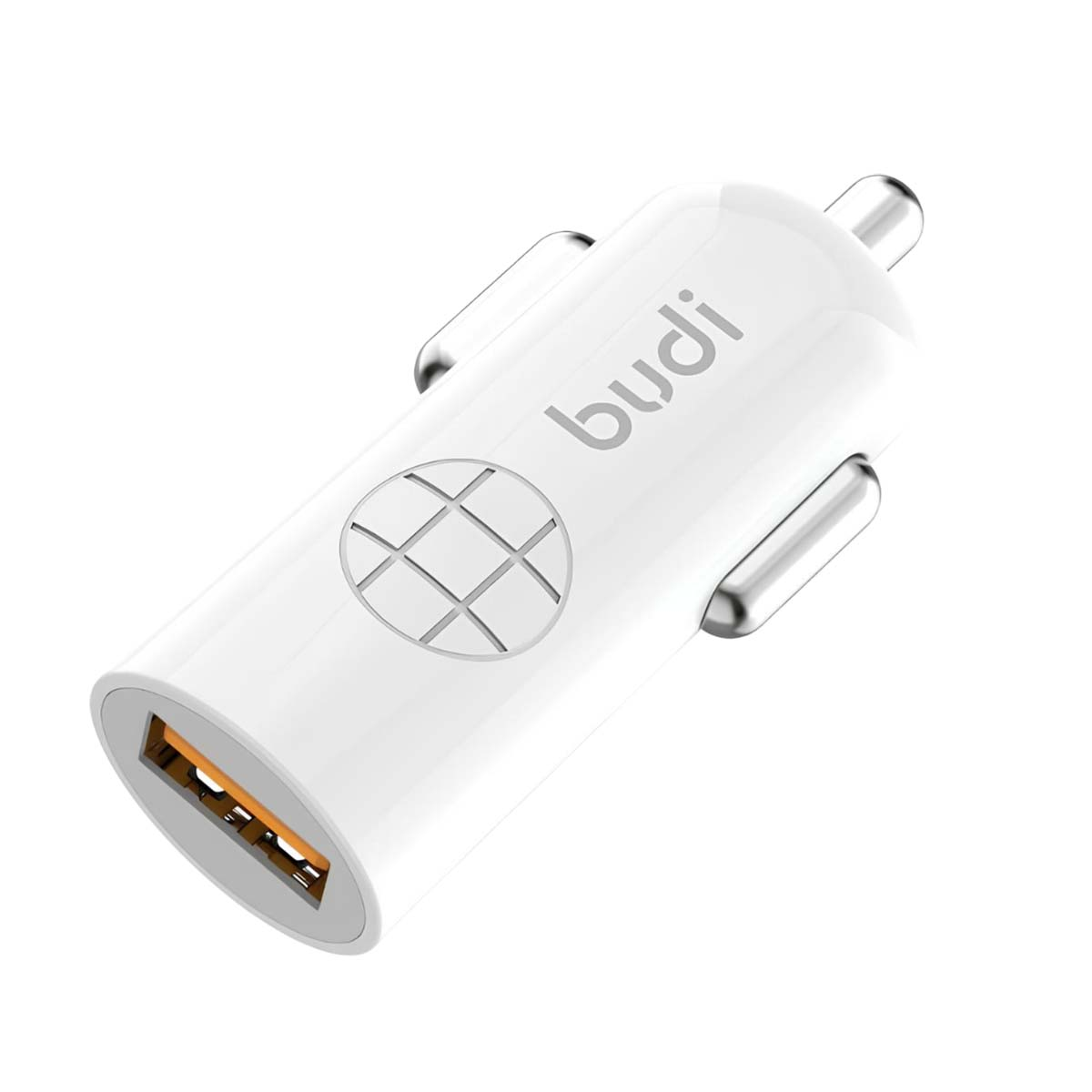 Un caricabatterie per auto USB Budi bianco con il nome del marchio. Ha una porta USB e una parte metallica argentata.