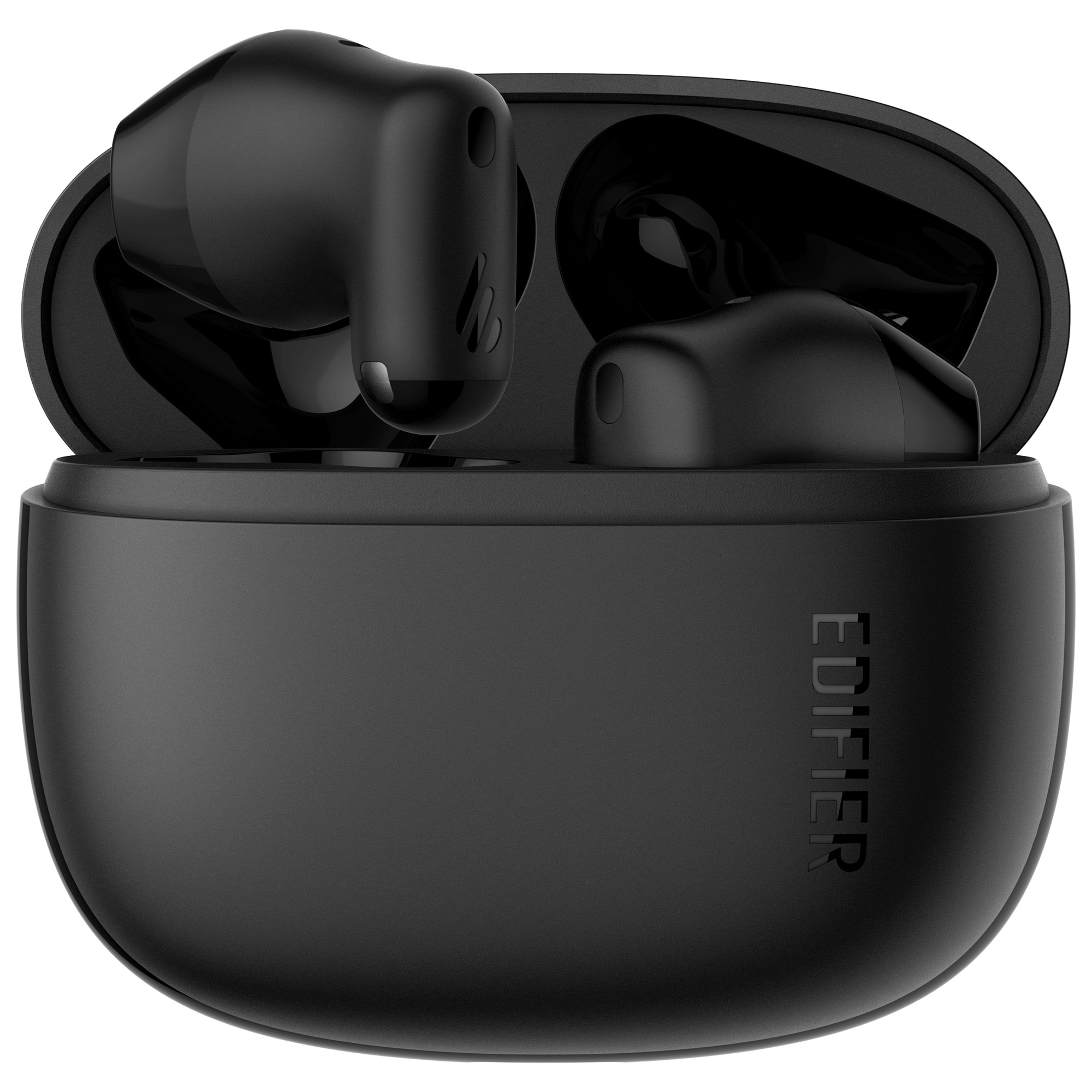 Czarne słuchawki Edifier w otwartym etui ładującym. Etui ma logo Edifier. Widoczne są słuchawki.