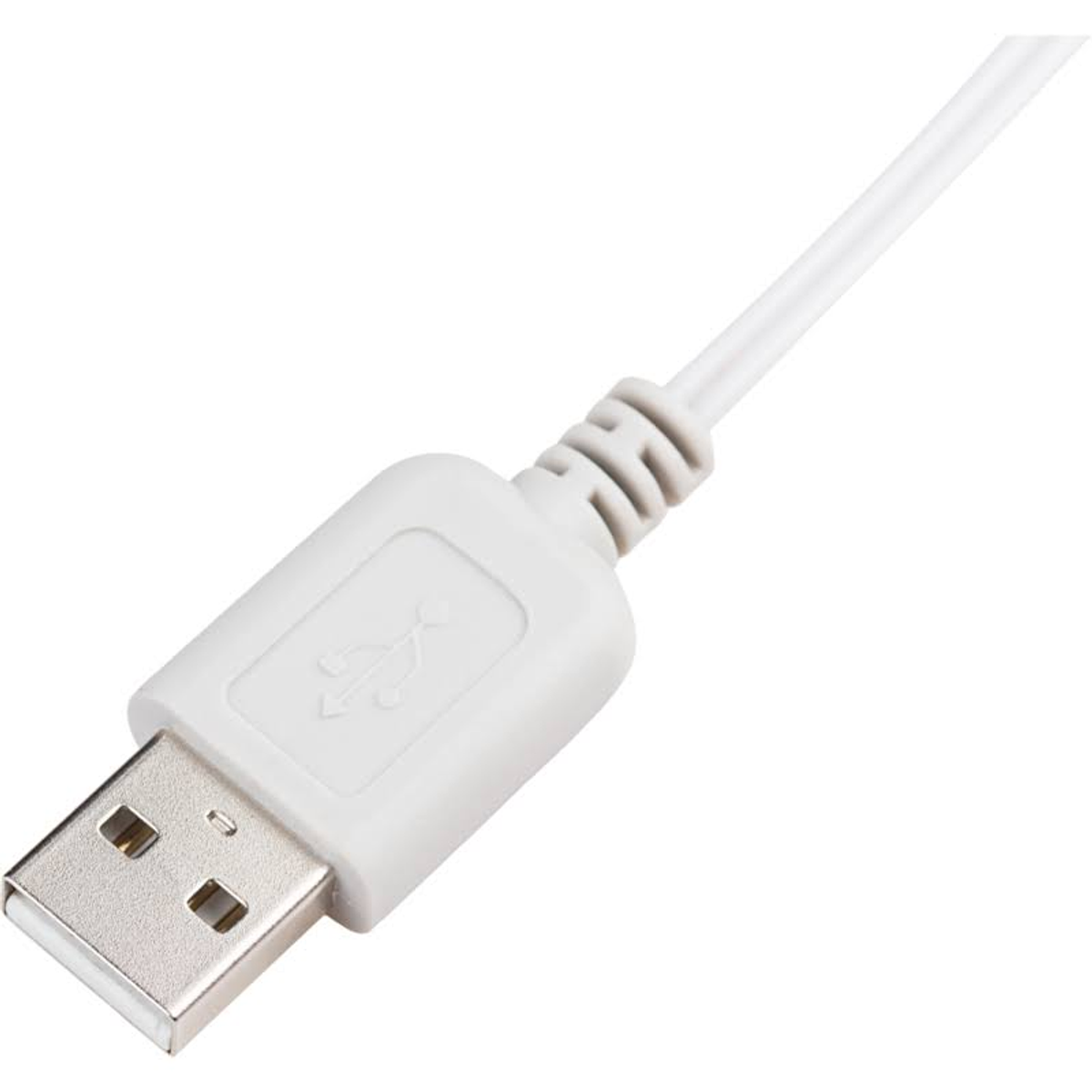 Biały kabel USB ze standardowym złączem USB i białą plastikową obudową. Tło jest białe.