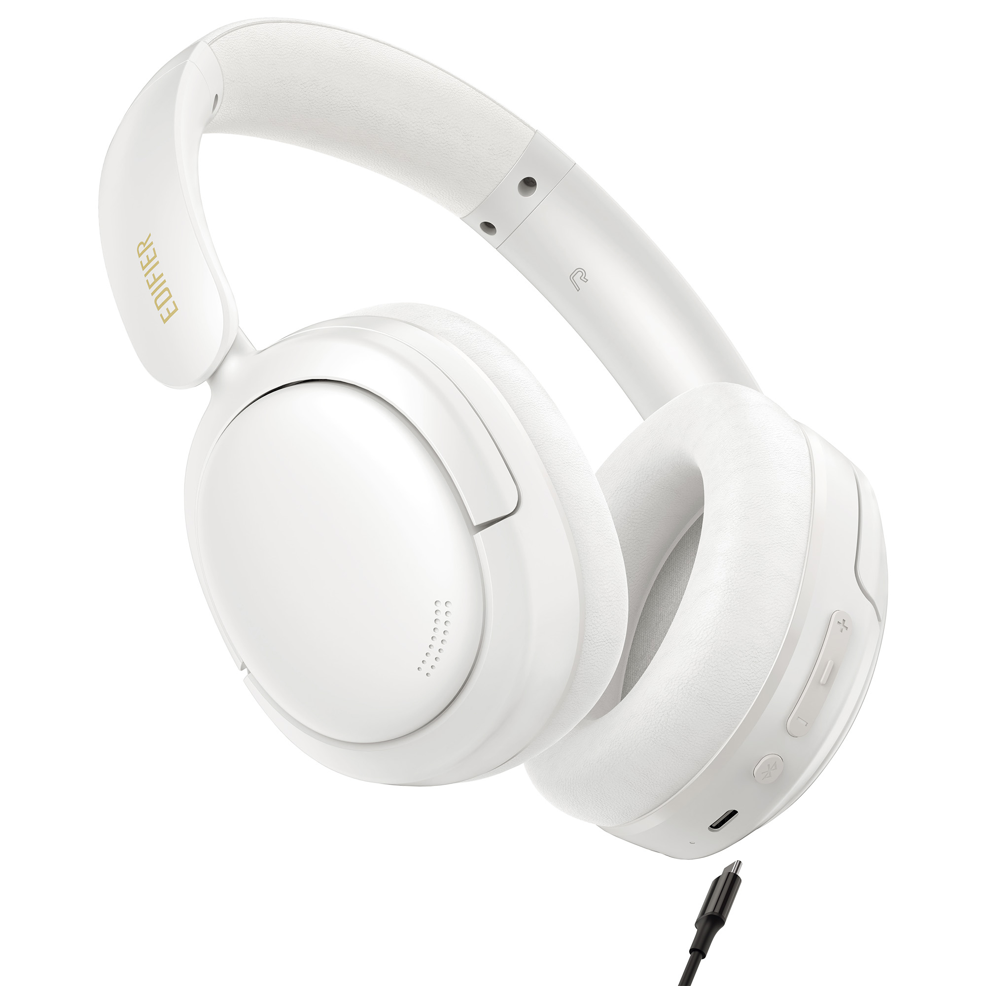 Białe słuchawki Edifier z czarnym kablem ładującym. Słuchawki znajdują się na białym tle.