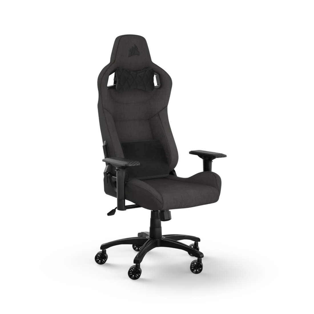 Una silla gaming gris con base y ruedas negras. Tiene reposabrazos, reposacabezas y soporte lumbar.