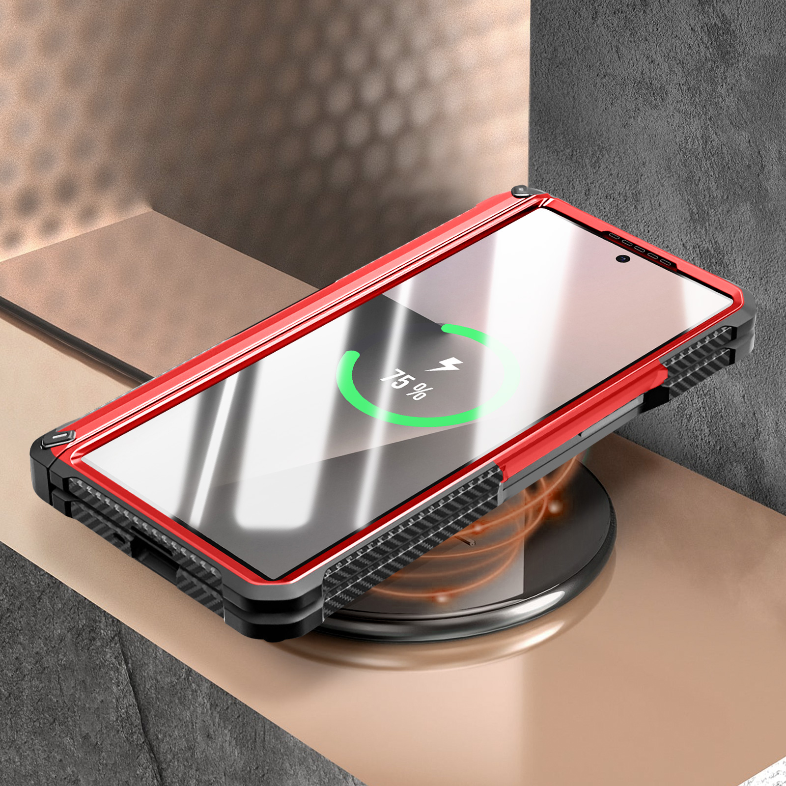 Custodia rossa per telefono su un caricabatterie wireless. Il telefono mostra il 75% di carica. Sfondo grigio e marrone.
