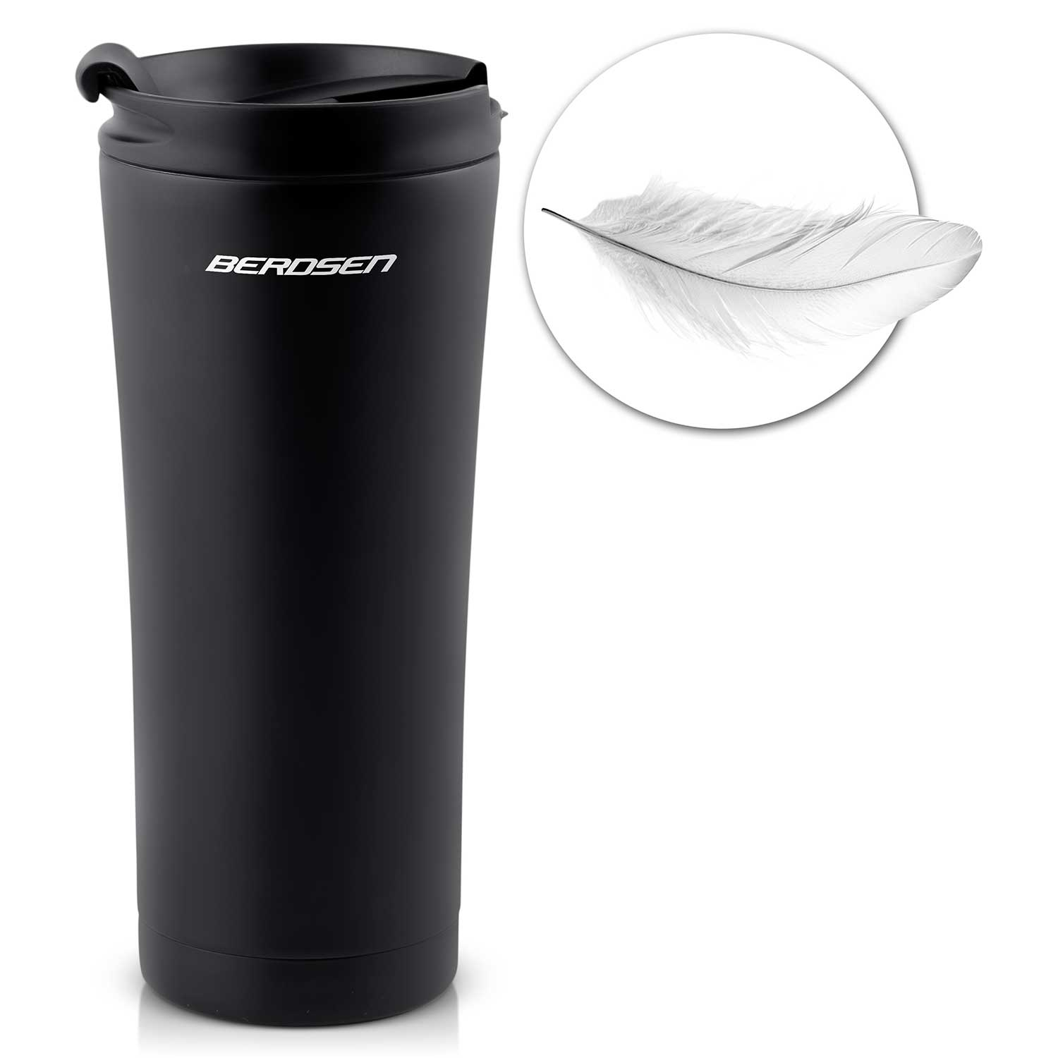 Czarny kubek podróżny z marką BEROSEN. Białe pióro znajduje się w białym okręgu.