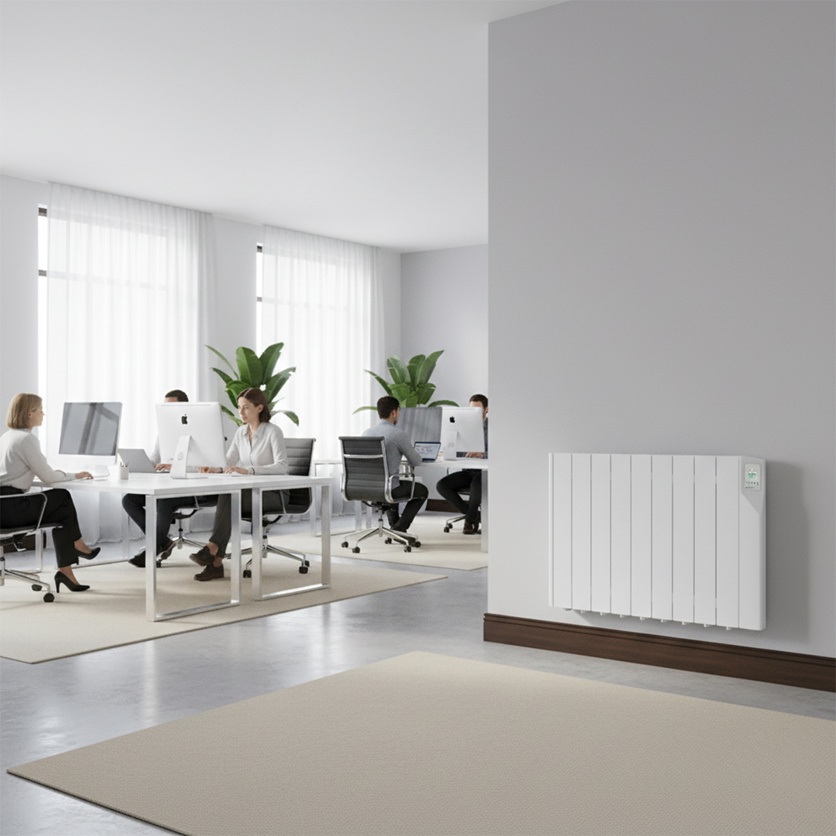 Escena de oficina con personas trabajando en escritorios. Un calentador blanco está montado en una pared. Una alfombra beige cubre parte del suelo.