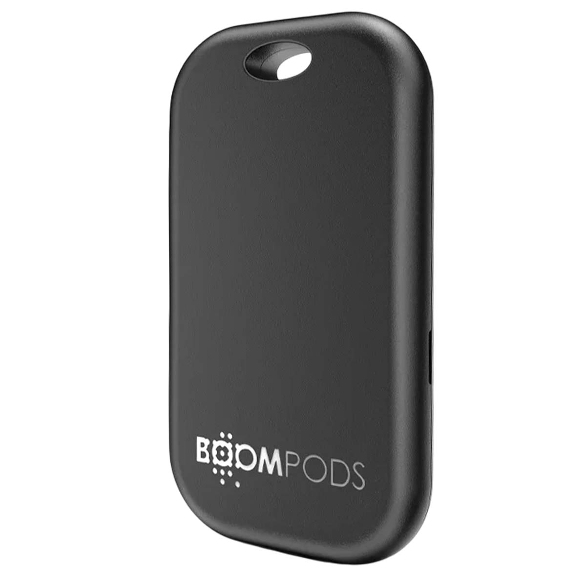Un dispositivo nero, rettangolare e arrotondato con un foro in alto. Il logo BOOMPODS è in basso in bianco.