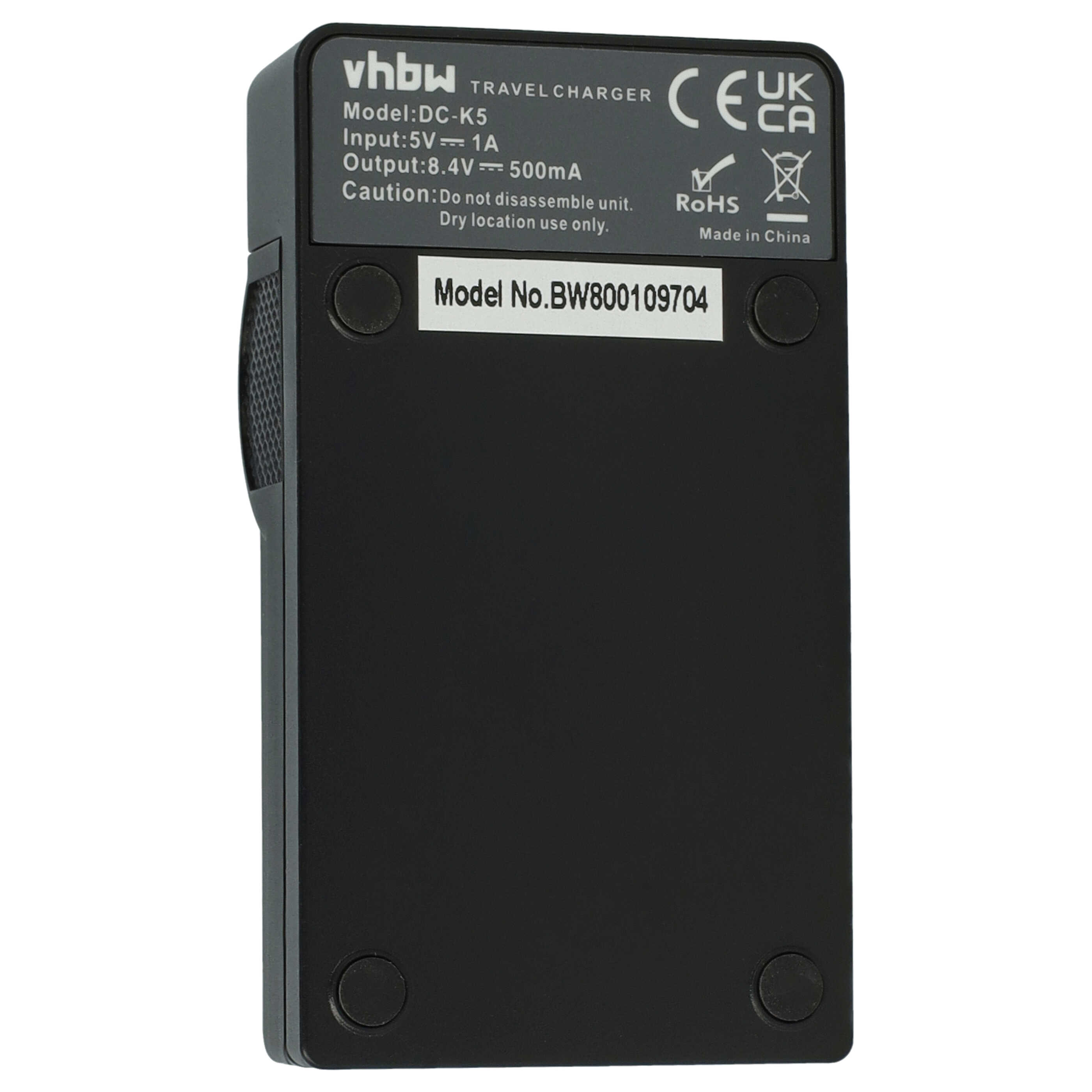 Schwarzes Reise-Ladegerät mit weißem Text. Es hat CE- und UKCA-Zeichen und die Modellnummer BW800109704.