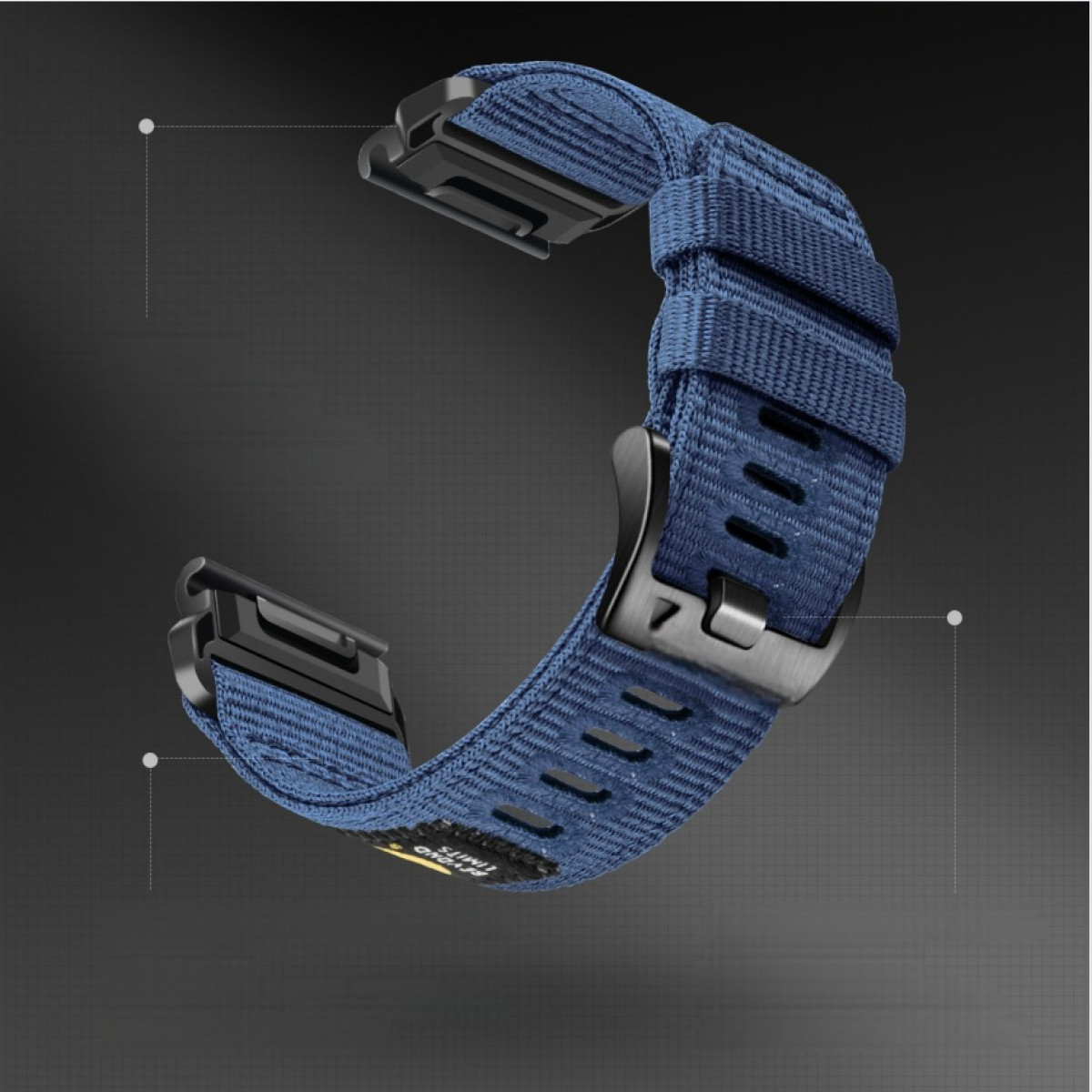 Ein blaues Uhrenarmband mit schwarzen Schnallen und einem Metallverschluss auf dunklem Hintergrund.