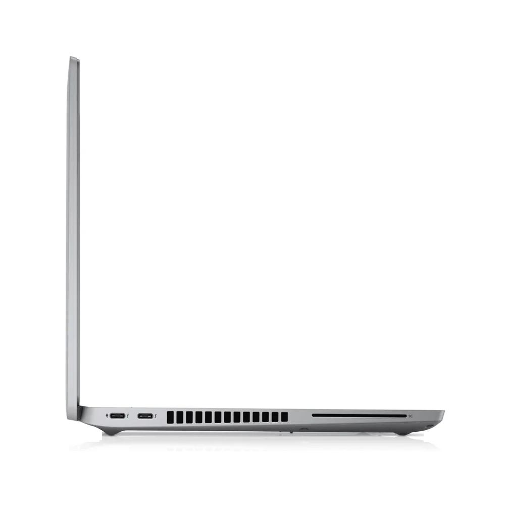 Seitenansicht eines silbernen Laptops. Der Bildschirm ist hochgeklappt und zeigt die Seite mit Anschlüssen und Lüftungsschlitzen. Weißer Hintergrund.