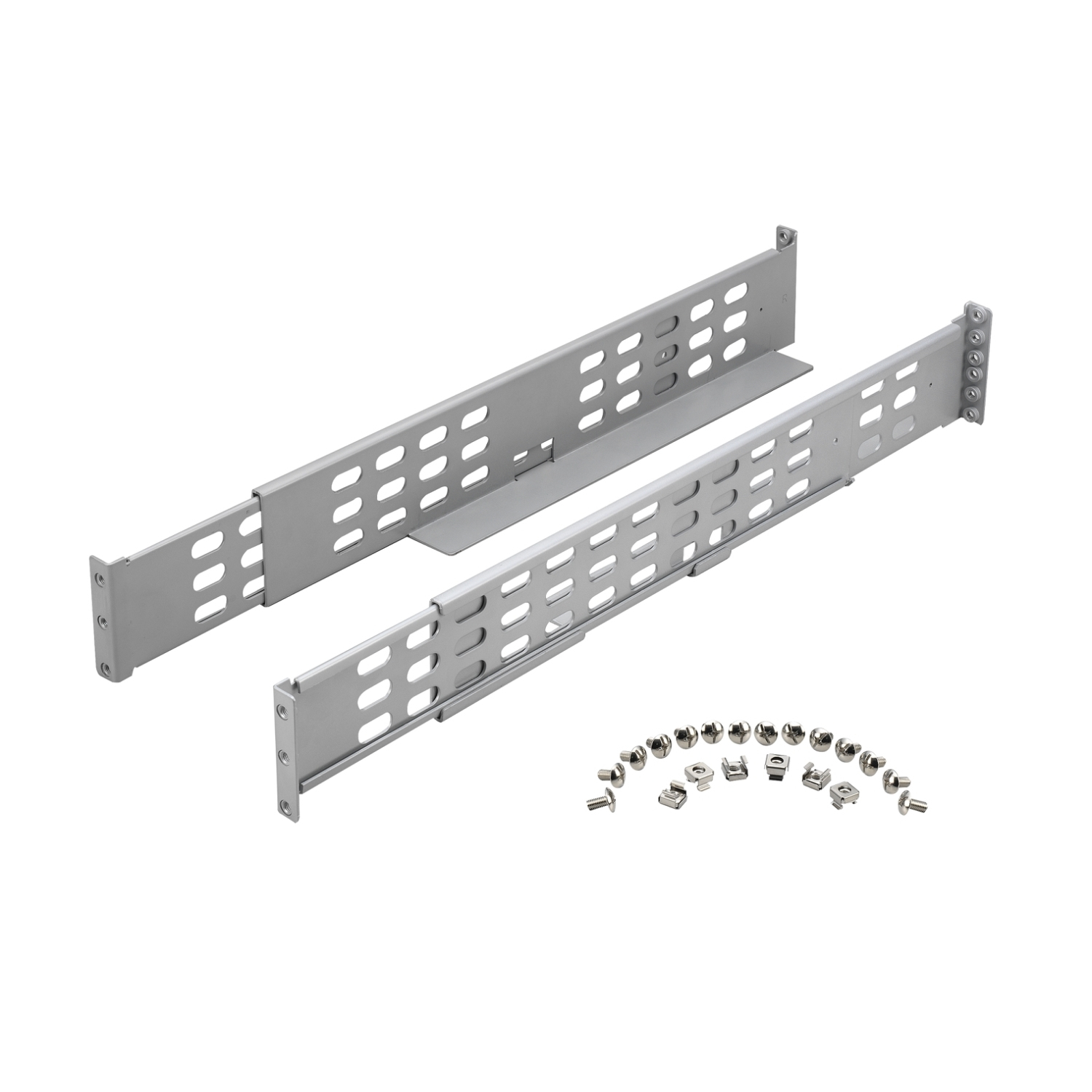 Dos rieles de rack plateados con orificios rectangulares y un juego de tornillos y tuercas están dispuestos sobre un fondo blanco.
