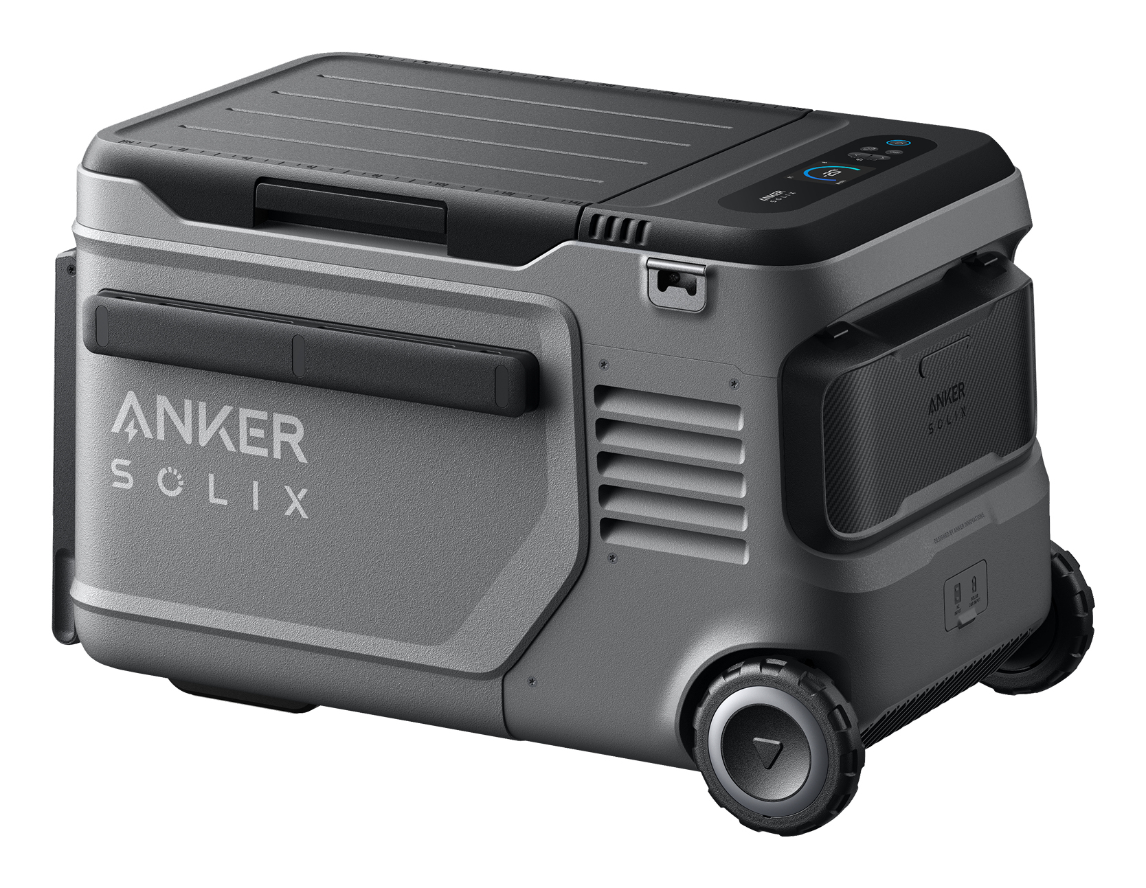Szara chłodziarka Anker Solix z kołami. Ma czarną pokrywę, cyfrowy wyświetlacz i logo marki. Posiada uchwyt.