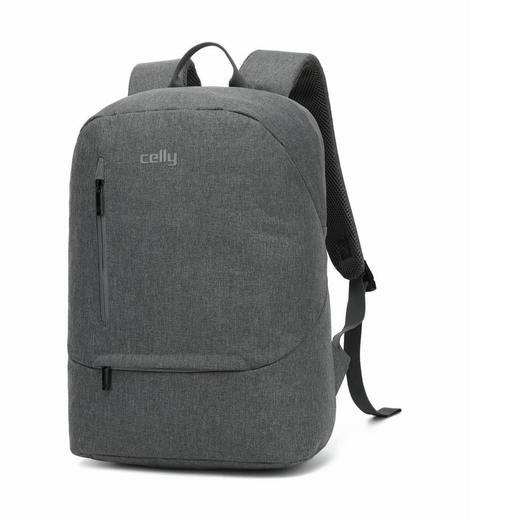 Ein grauer Celly-Rucksack mit einer Reißverschluss-Vordertasche und Schultergurten. Das Wort "celly" steht oben.