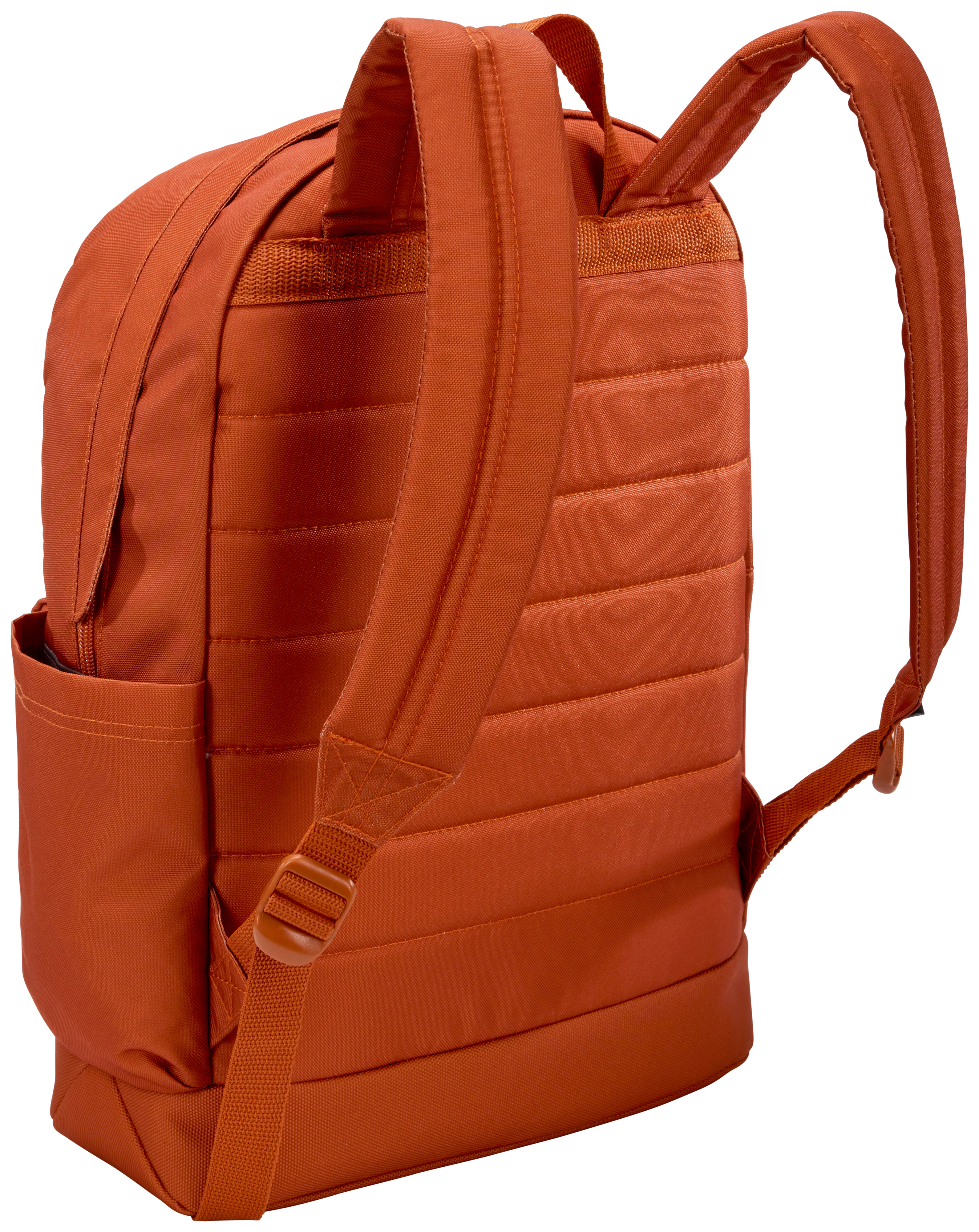 Un sac à dos orange avec dos et bretelles rembourrés. Poche latérale visible, bretelles réglables et poignée supérieure.