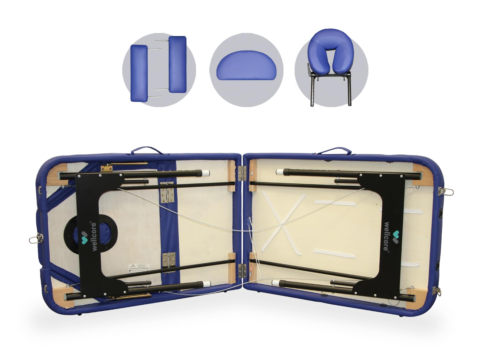 Una mesa de masaje azul, abierta, con tres reposacabezas desmontables. La mesa tiene soportes metálicos negros. La marca 'wellcore' es visible.