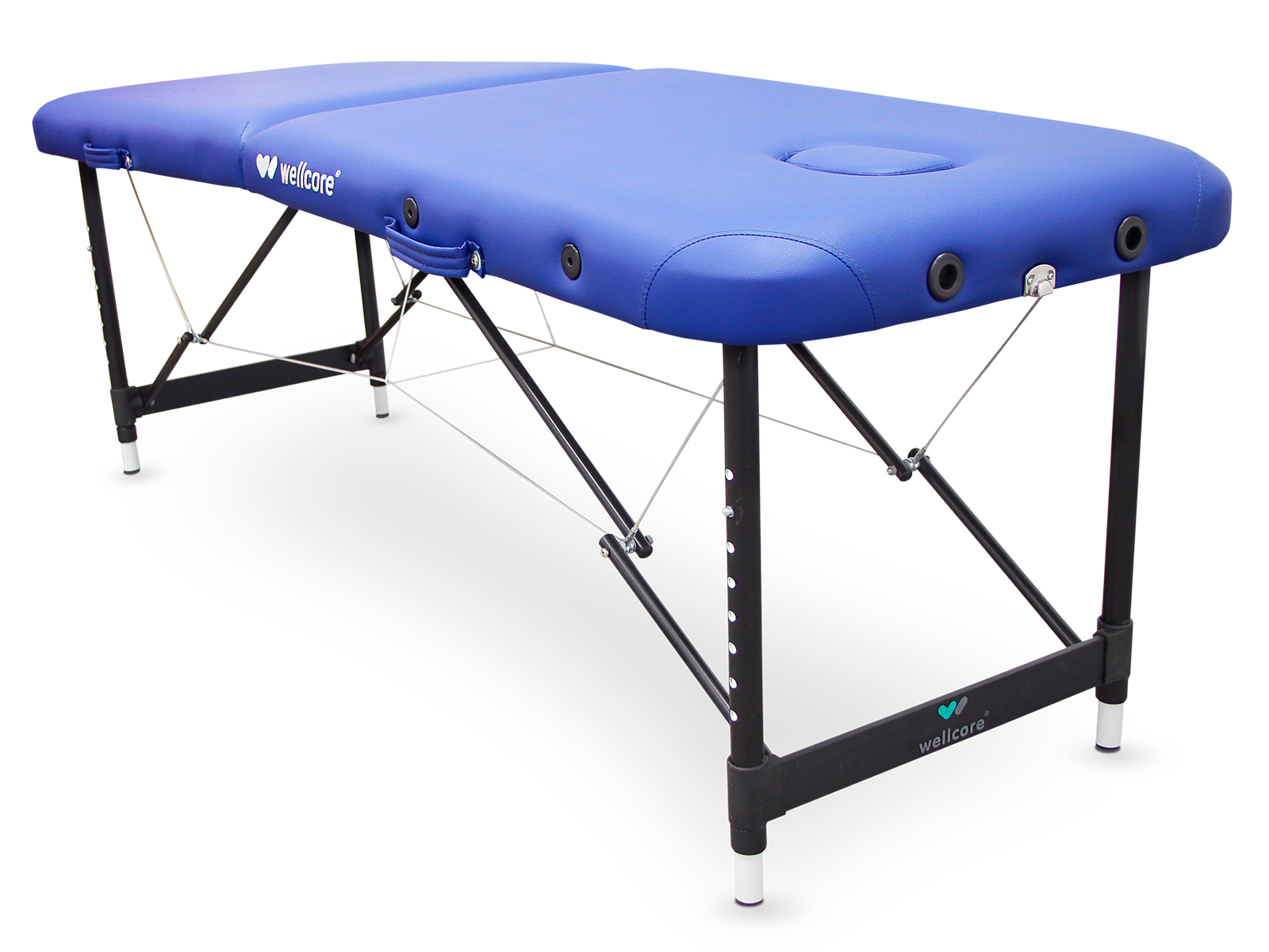 Mesa de masaje azul con marco negro, patas blancas y el logotipo de Wellcare. Se encuentra sobre una superficie blanca con sombras.