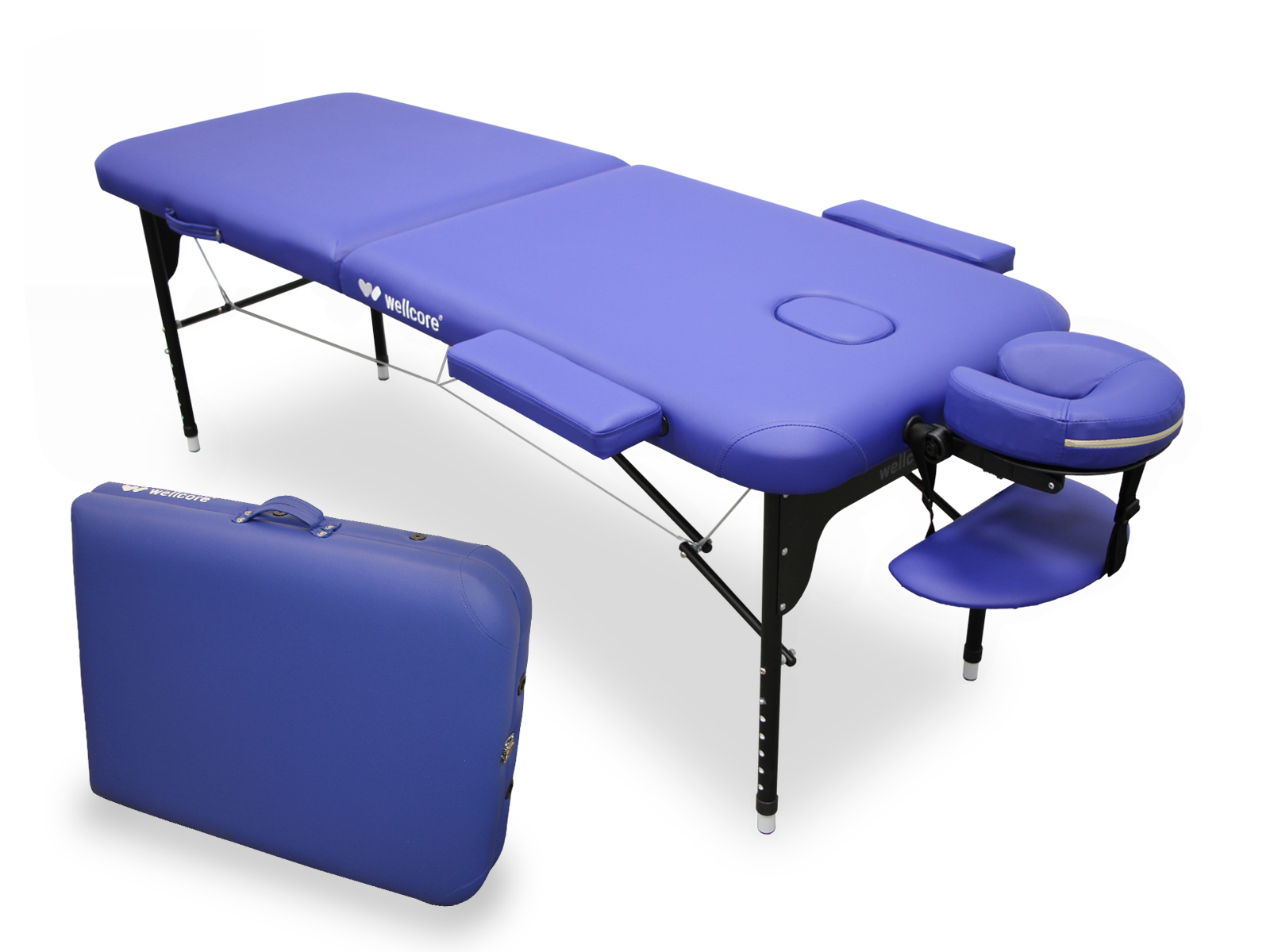 Una camilla azul con un maletín a juego. La mesa tiene patas ajustables y un reposacabezas. El maletín está a la izquierda.