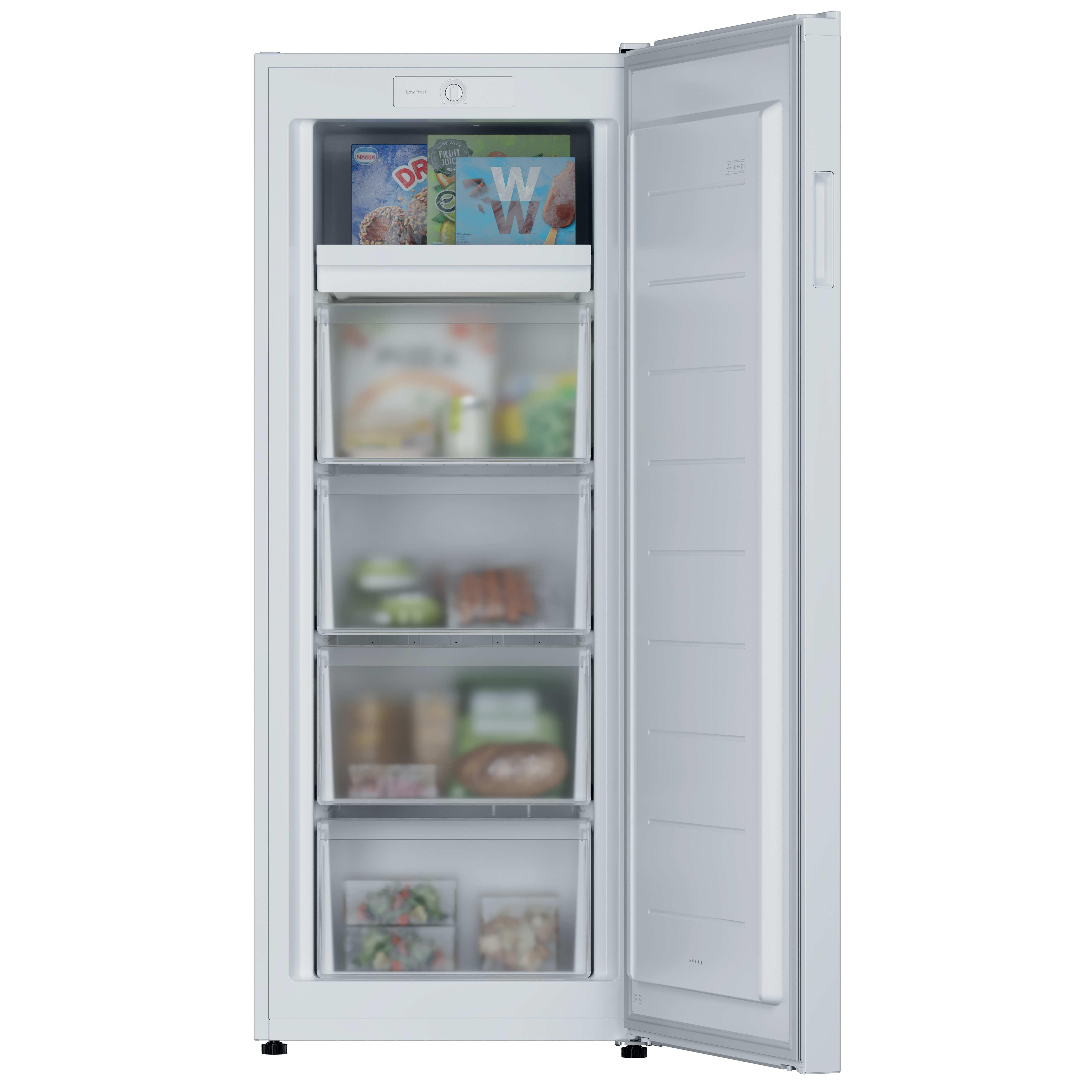 Een witte vriezer met open deur. Bevat laden met diepvriesproducten. Binnenin liggen ijsjes en verpakte goederen.