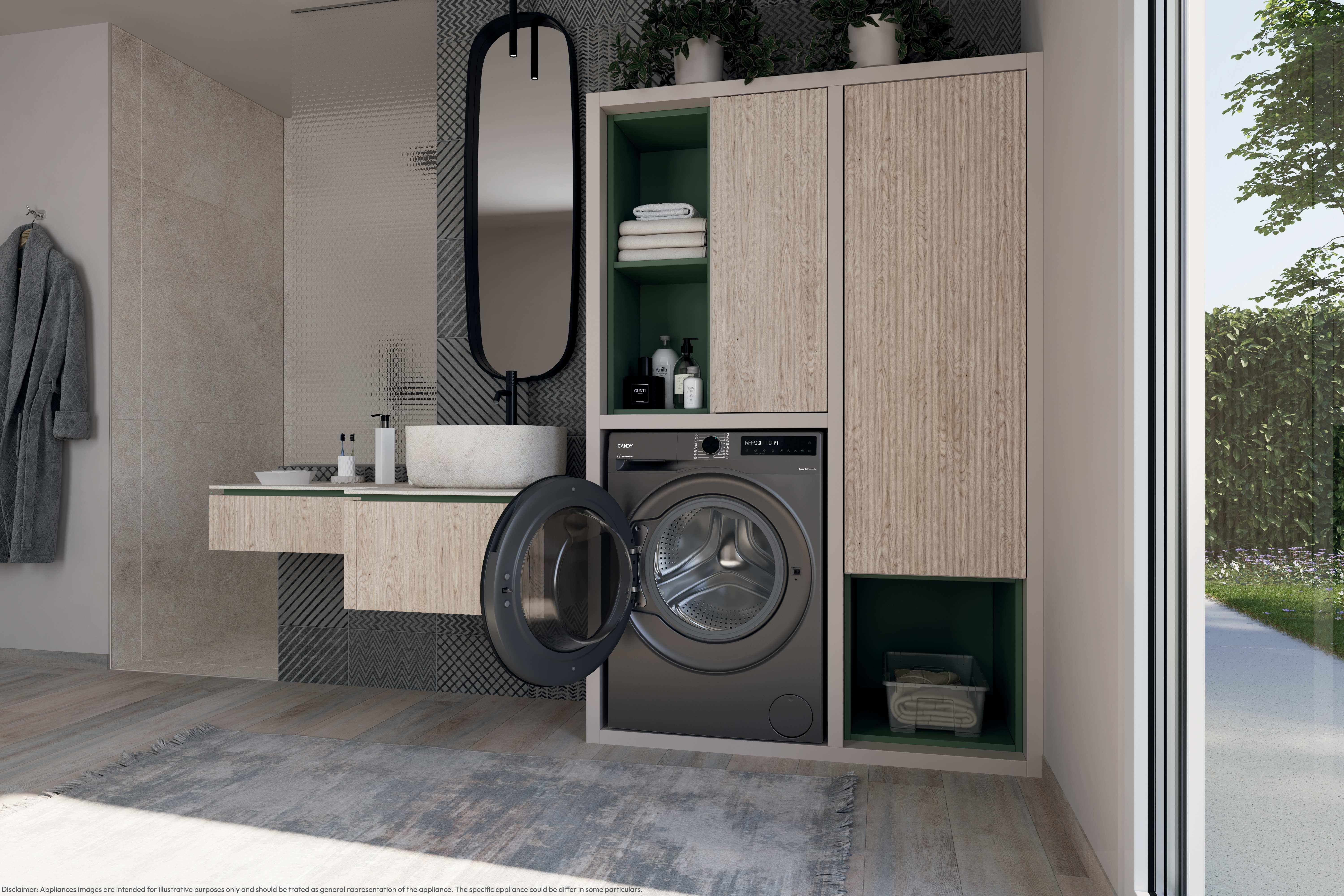 Baño con lavadora, espejo y armario. La puerta abierta muestra el interior. Plantas y ventana visibles.