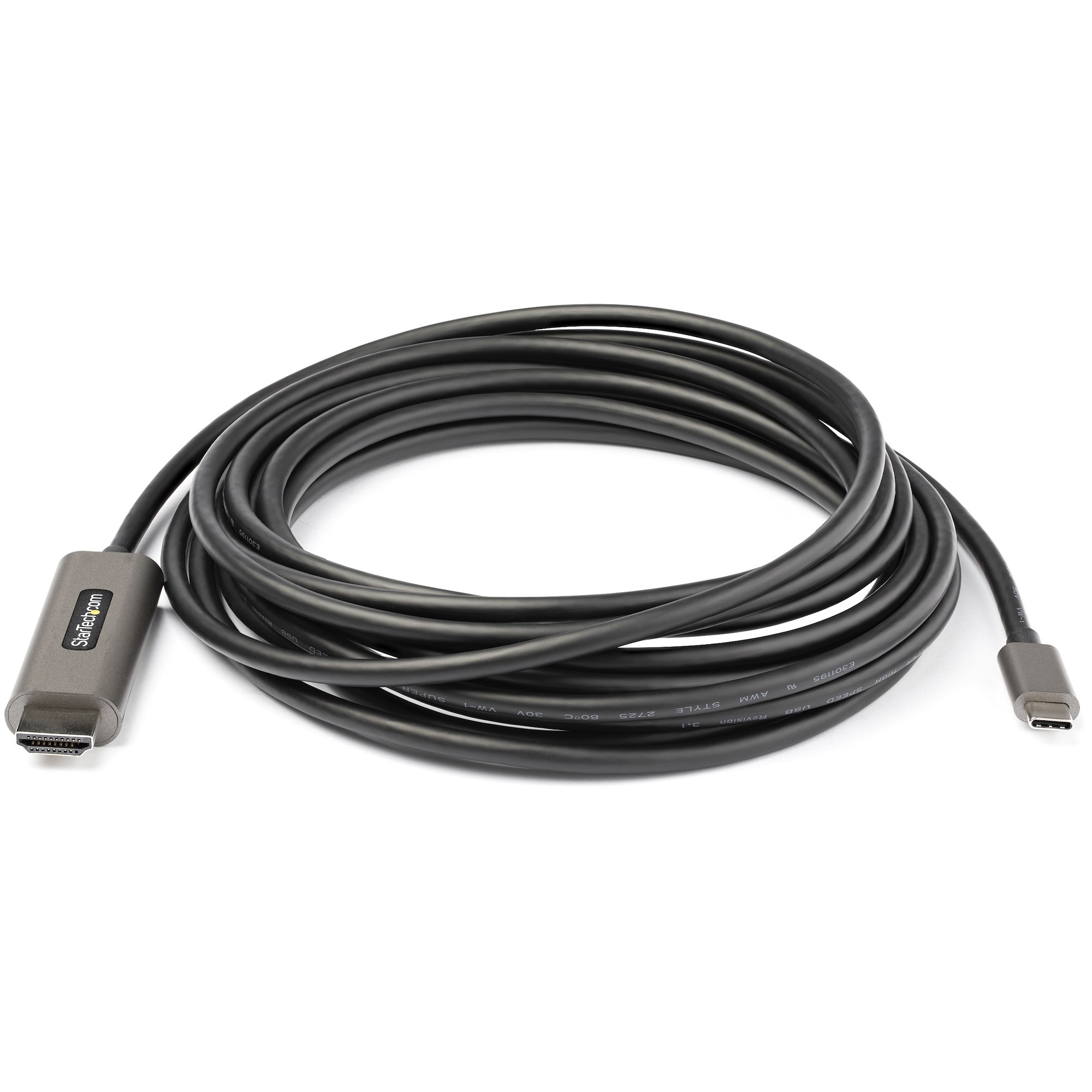 Un cable HDMI negro enrollado con conectores grises sobre un fondo blanco. Un conector tiene el logo StarTech.com.