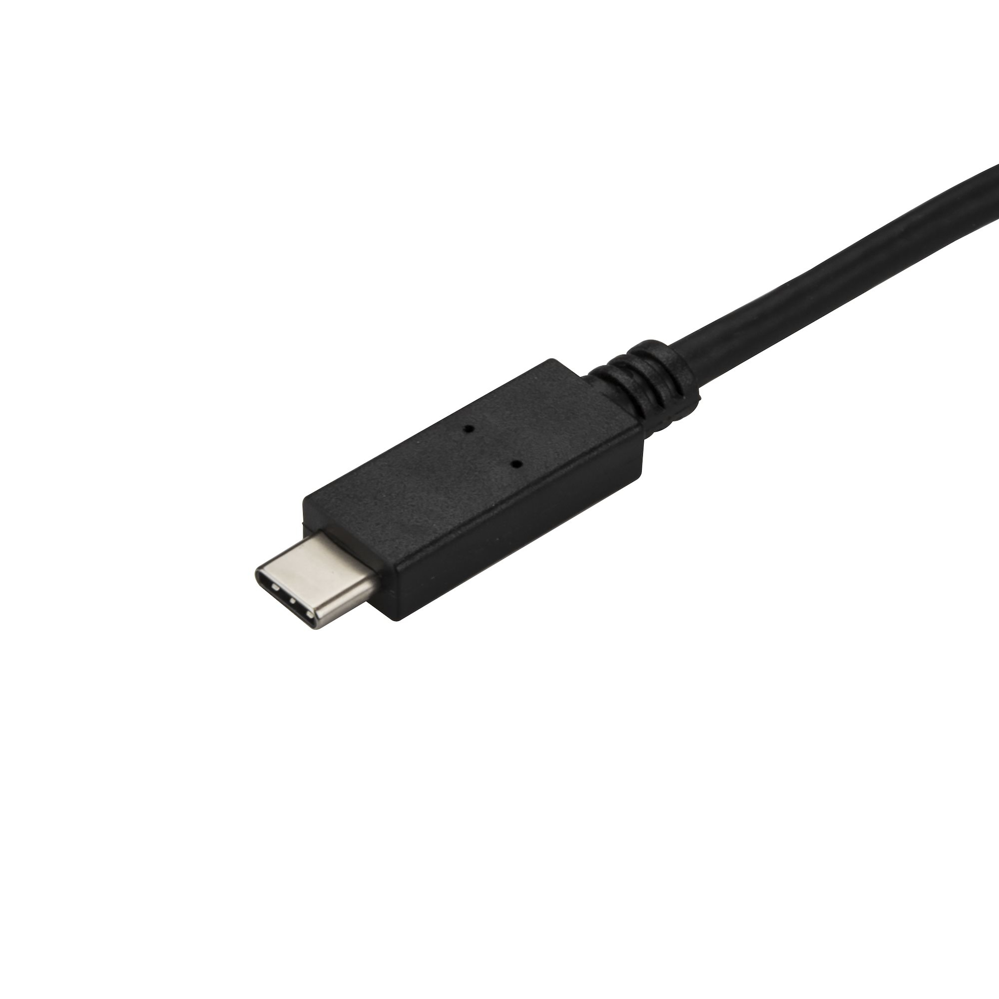Primer plano de un cable USB-C negro, con el conector apuntando a la izquierda. El fondo es blanco.
