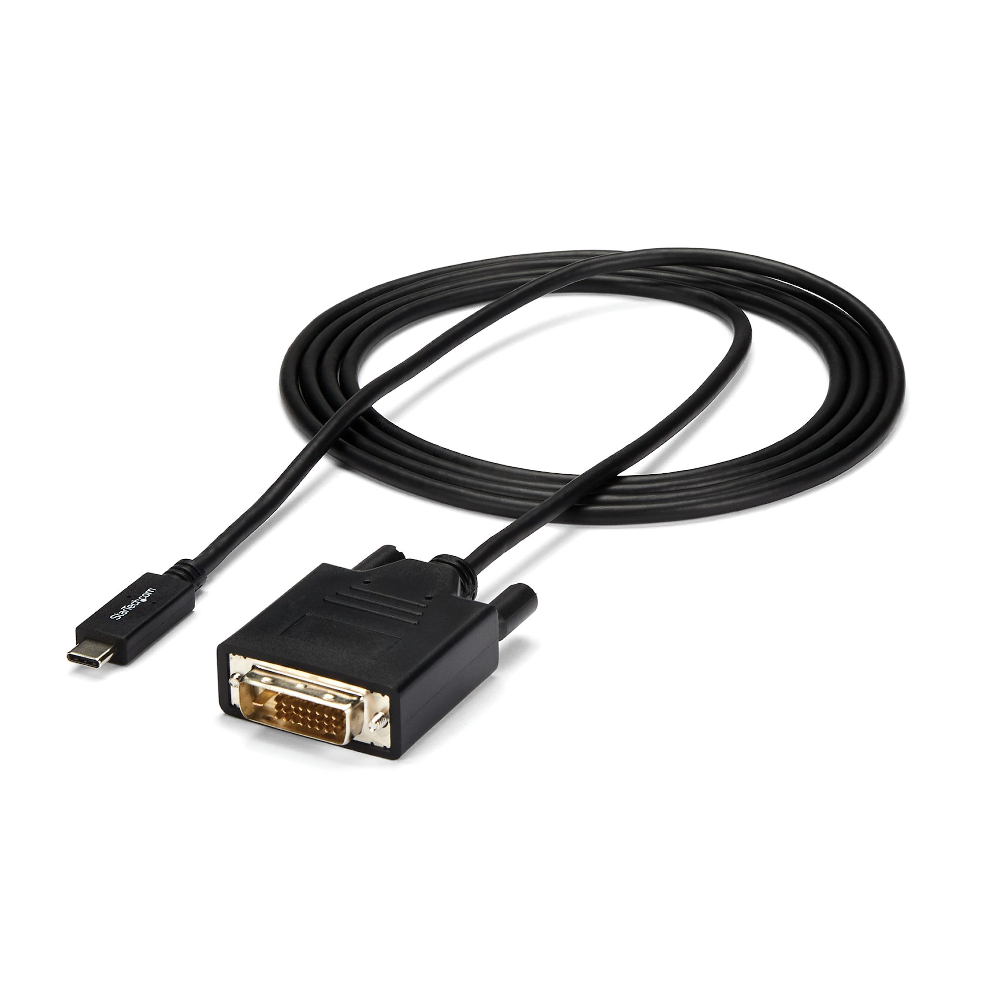 Cable negro StarTech con conector USB-C en un extremo y DVI en el otro, sobre una superficie blanca.