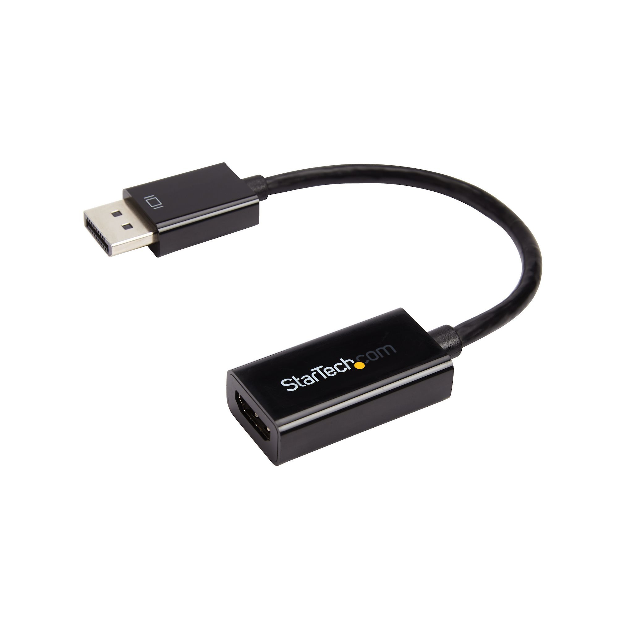 Un cable adaptador negro StarTech DisplayPort a HDMI. El cable tiene un conector DisplayPort en un extremo y HDMI en el otro.