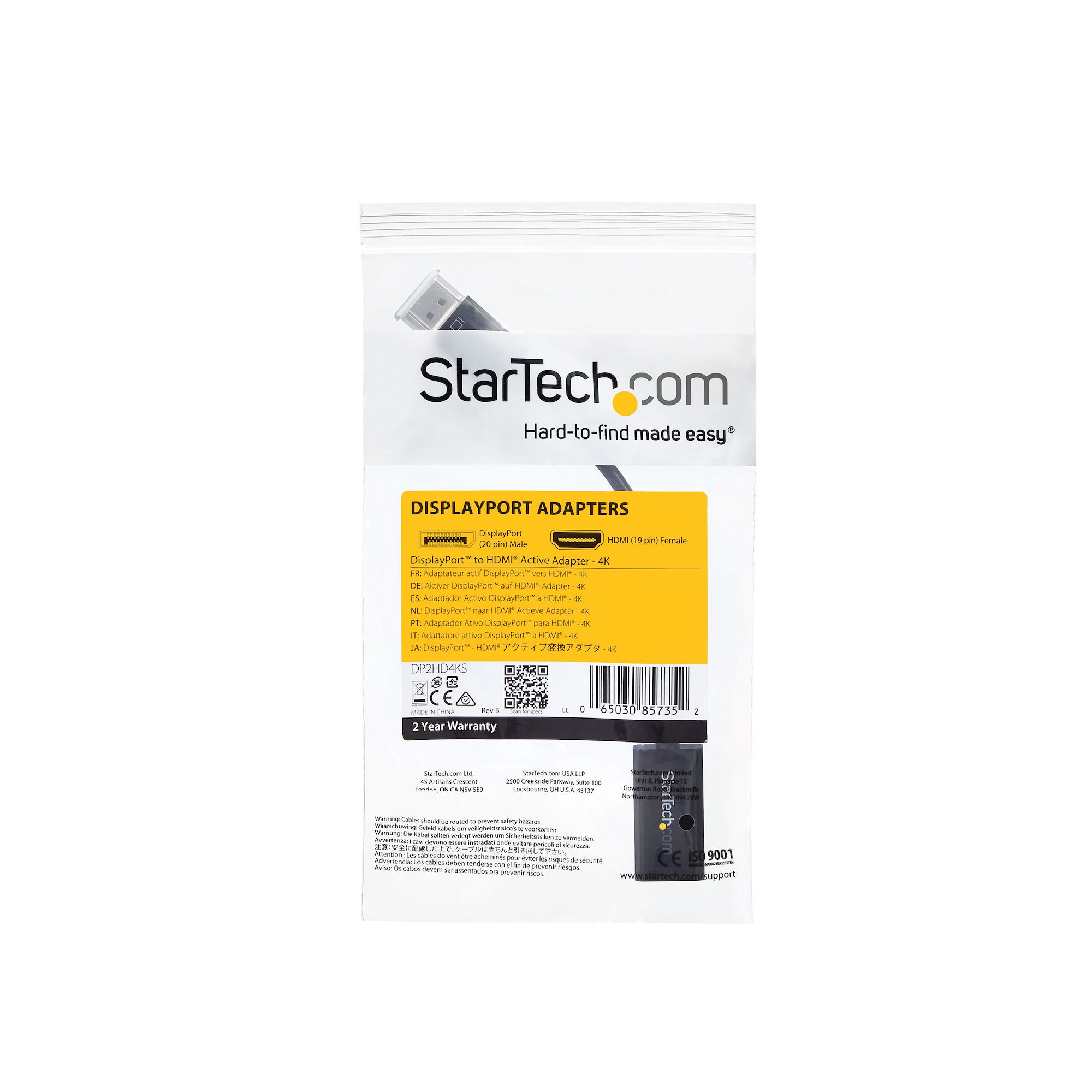 Un paquete de adaptador StarTech. Es blanco, con una imagen del producto y texto. El paquete incluye 2 años de garantía.