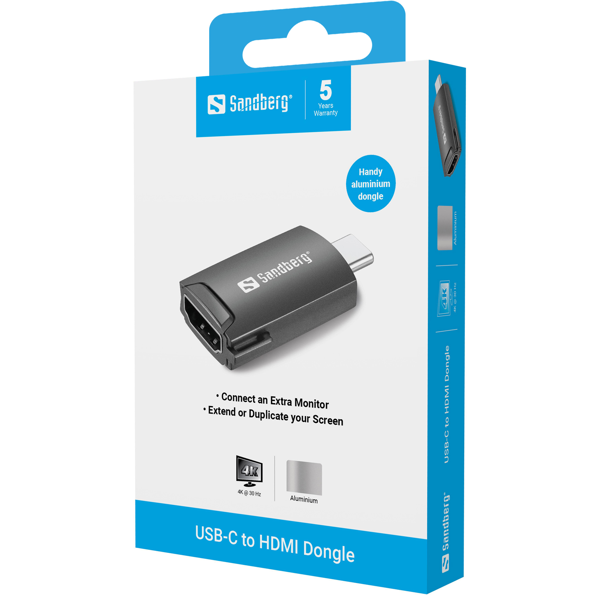 Ein Sandberg USB-C-auf-HDMI-Dongle wird in seiner Verpackung gezeigt. Die Schachtel zeigt den Dongle mit Funktionen und Spezifikationen.