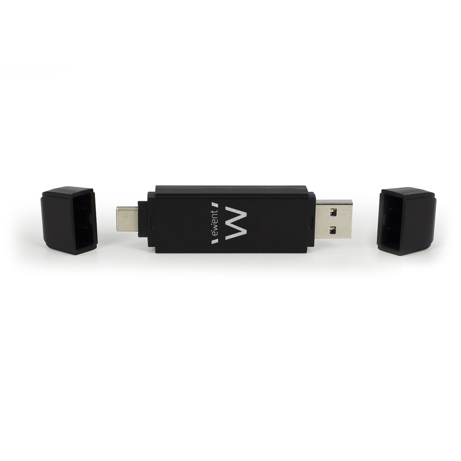 Czarny adapter USB z dwiema odłączonymi nasadkami. Adapter ma złącze USB-A i USB-C. Widoczna jest nazwa marki 'ewent'.