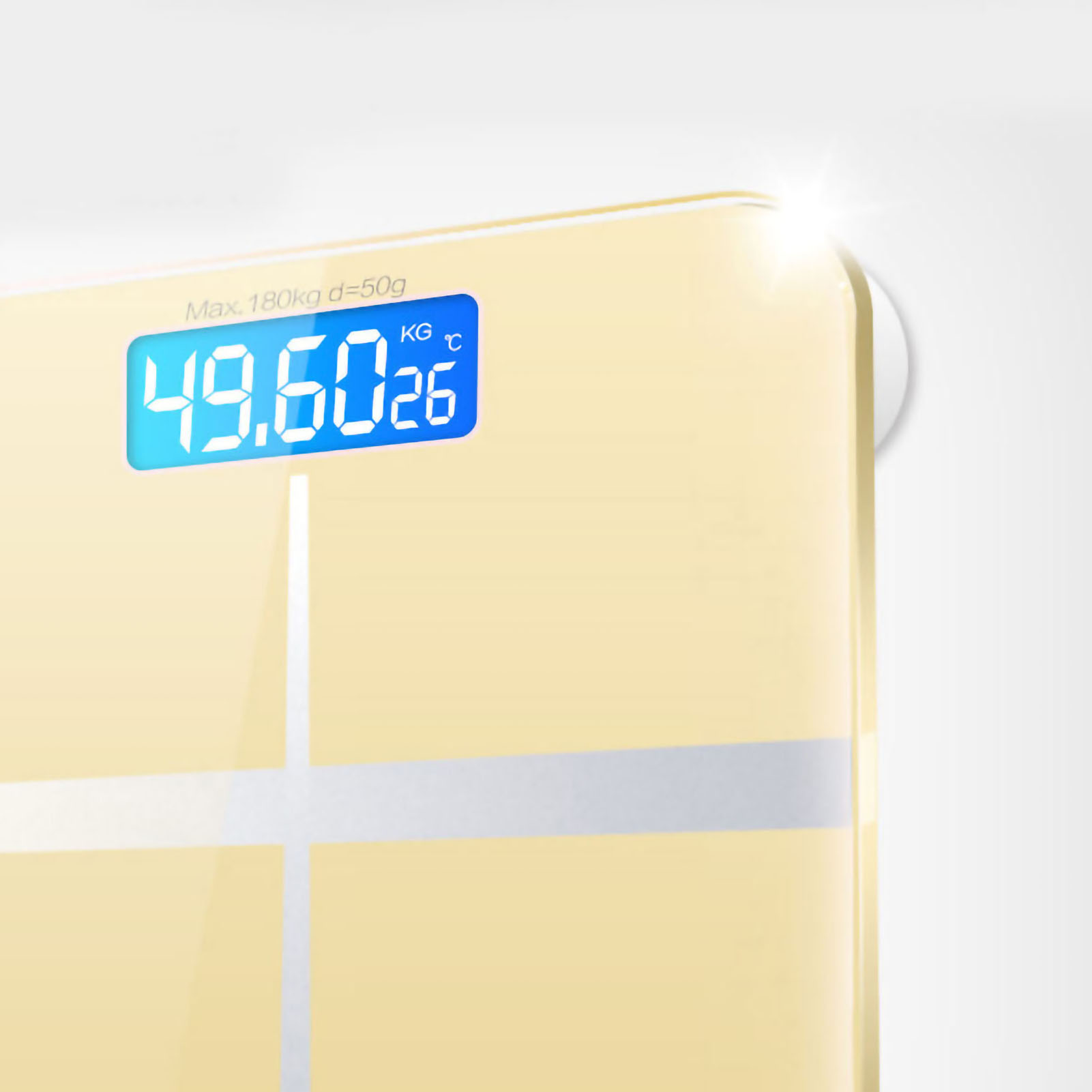 Digitale Waage mit 49,60 kg. Die Waage ist cremefarben mit blauem Digitaldisplay. Weißer Hintergrund.