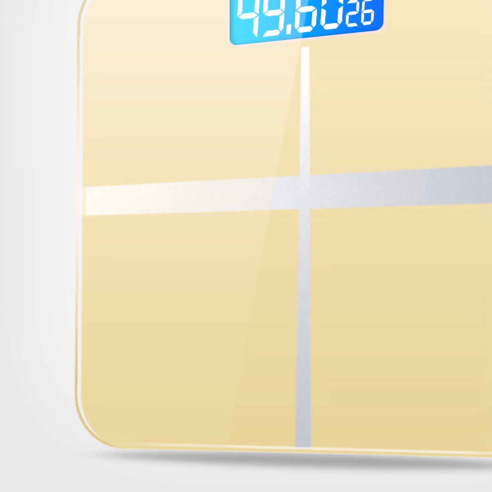 Eine Digitalwaage mit der Anzeige 49,6026. Die Waage ist cremefarben mit silbernen Akzenten und einer blauen Anzeige.