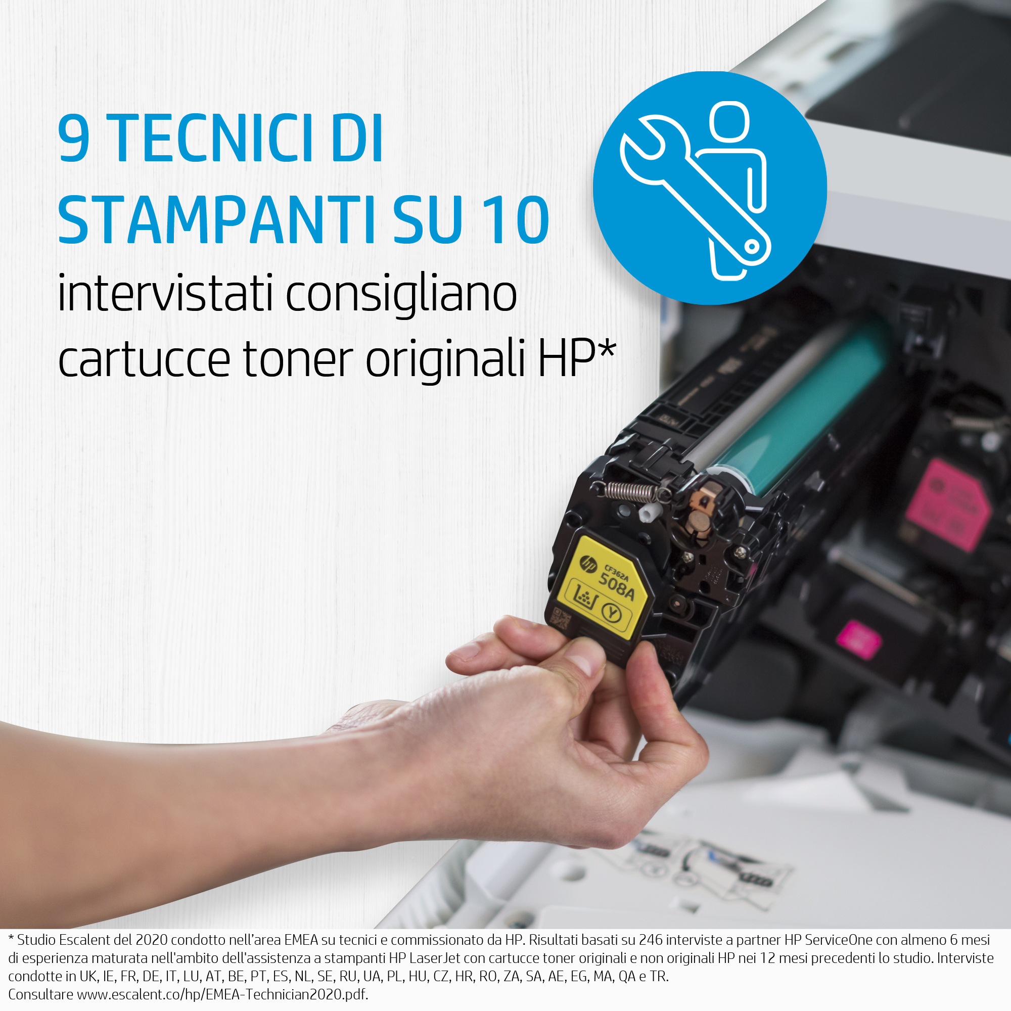 Eine Hand setzt eine gelbe Tonerkartusche in einen Drucker ein. Der Text besagt, dass 9 von 10 Technikern HP-Toner empfehlen.