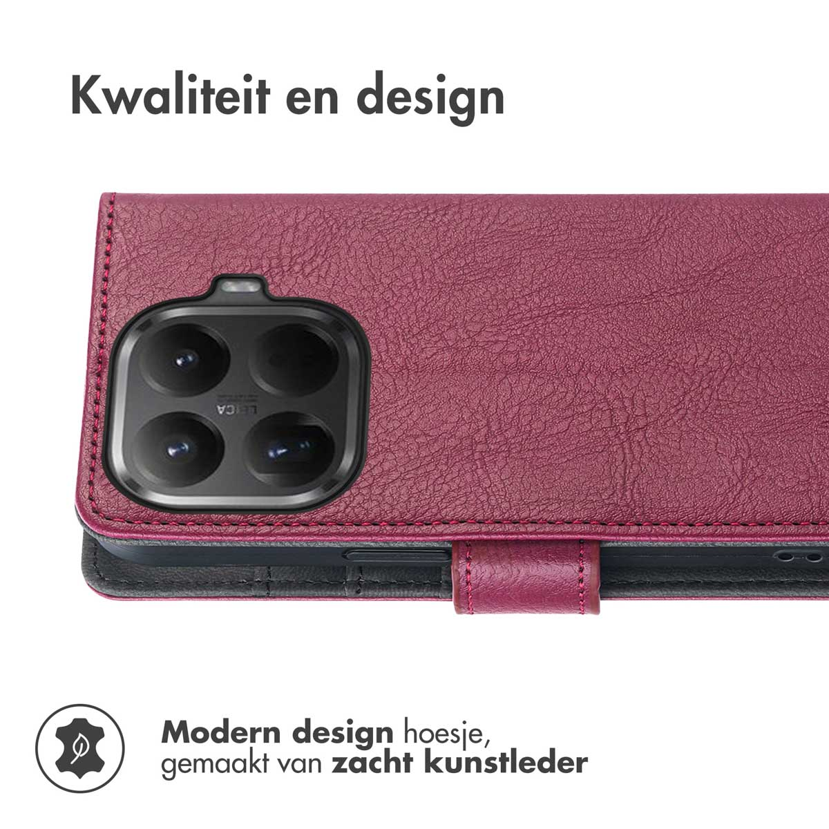 Close-up van een bordeauxrode telefoonhoes met cameramodule. Tekst: 'Kwaliteit en design' en 'Modern design hoesje, gemaakt van zacht kunstleder'.
