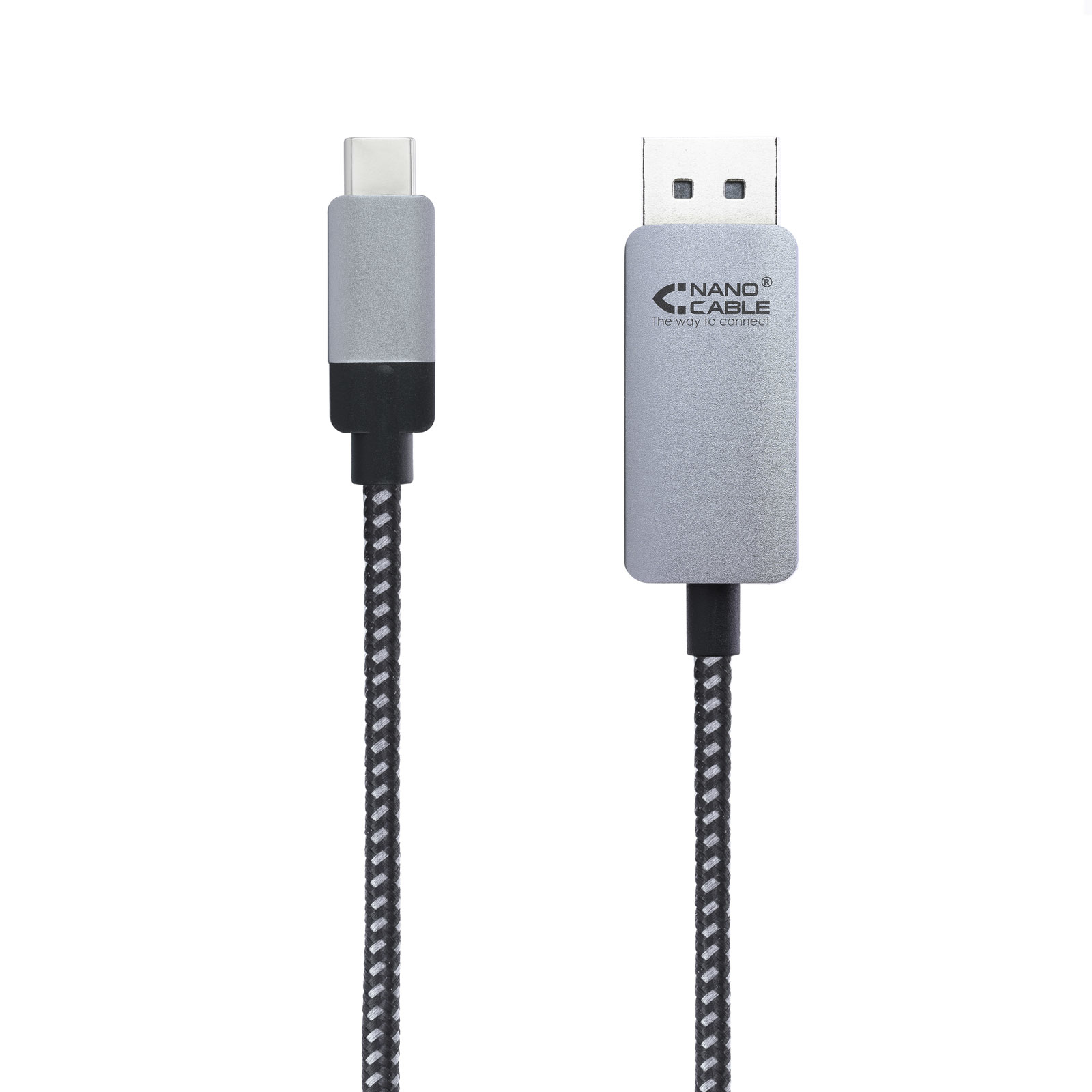 Cable USB-C a USB, conectores plateados, cable trenzado blanco y negro, fondo blanco.