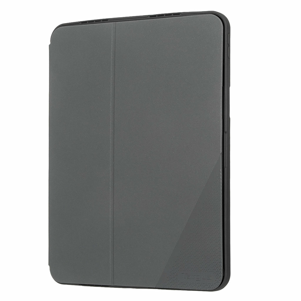 Una funda gris para tablet con marco negro. La funda está doblada, mostrando el frente. El logotipo de Targus es visible.