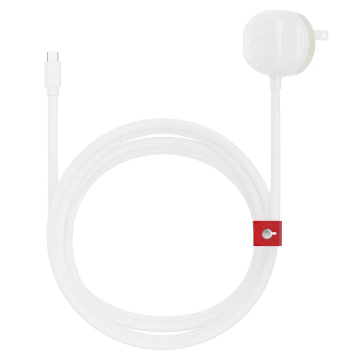 Ein weißes Ladekabel mit USB-C-Anschluss und rundem Netzteil. Ein roter Riemen sichert das Kabel.