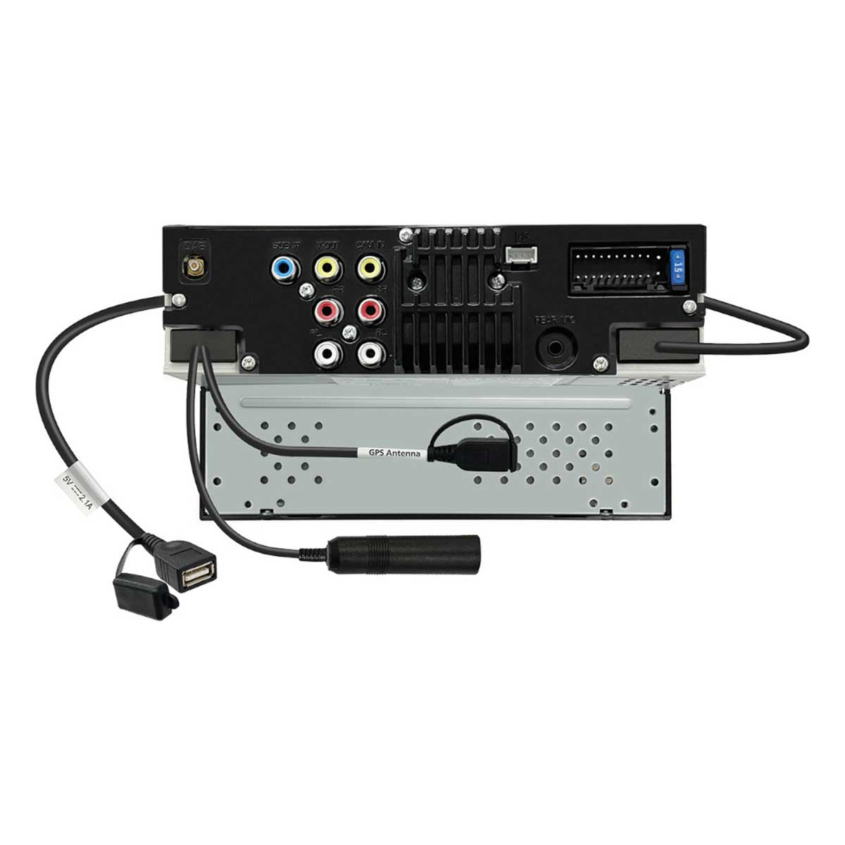 Rückseite des Autoradios mit Anschlüssen und Steckern. Kabel, darunter USB und GPS-Antenne, sind angeschlossen. Schwarz und Silber.