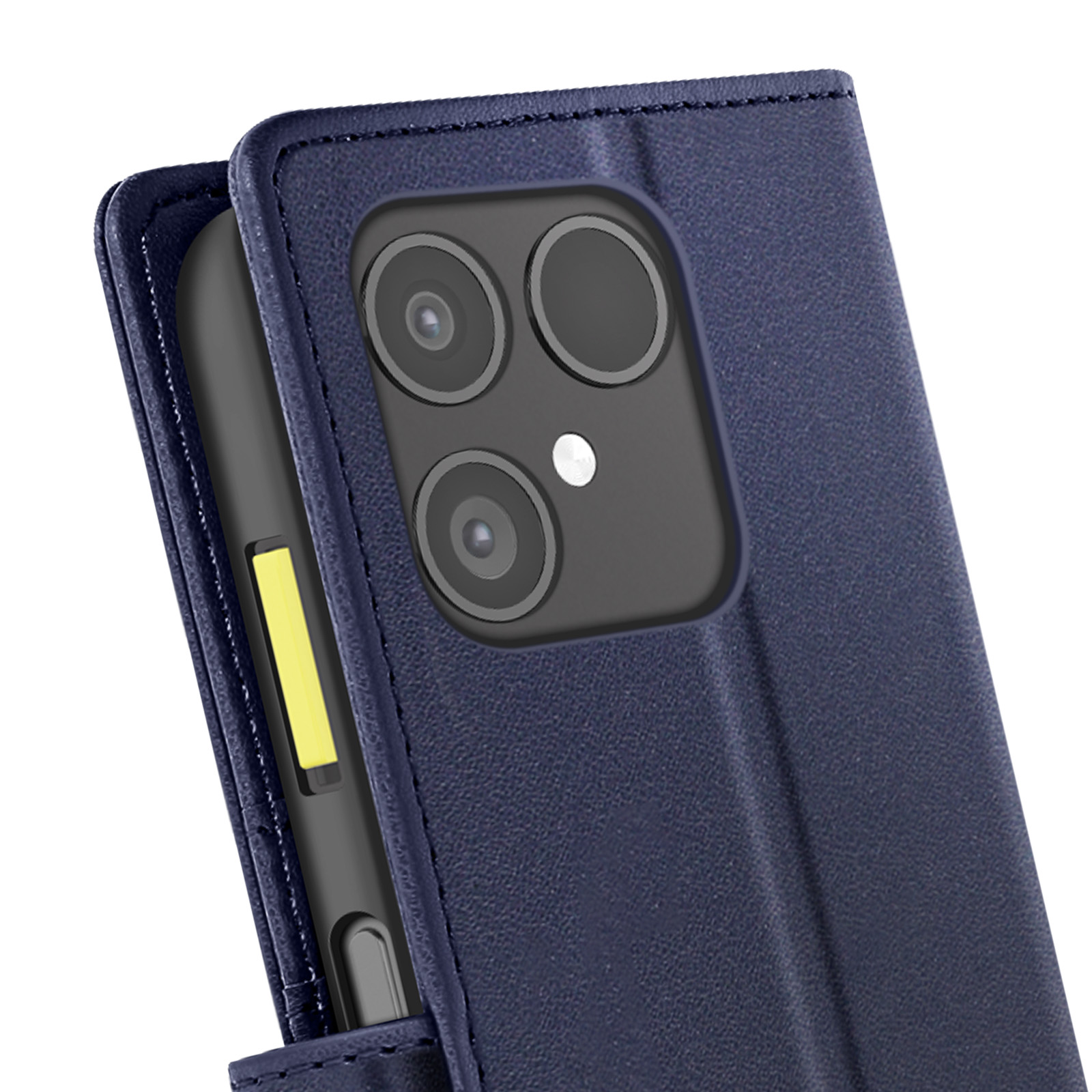 Primo piano di una custodia blu per telefono con un telefono all'interno. Il telefono ha una configurazione a tripla fotocamera. È visibile una luce gialla.