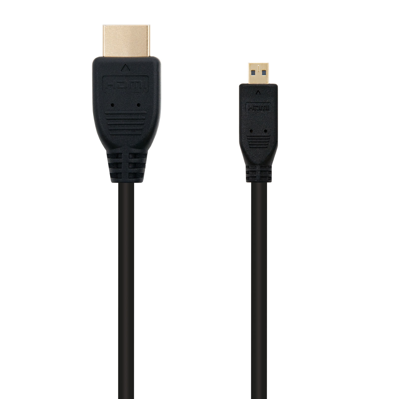 Dos cables HDMI negros, uno estándar y otro mini, sobre fondo blanco. Los conectores son dorados.