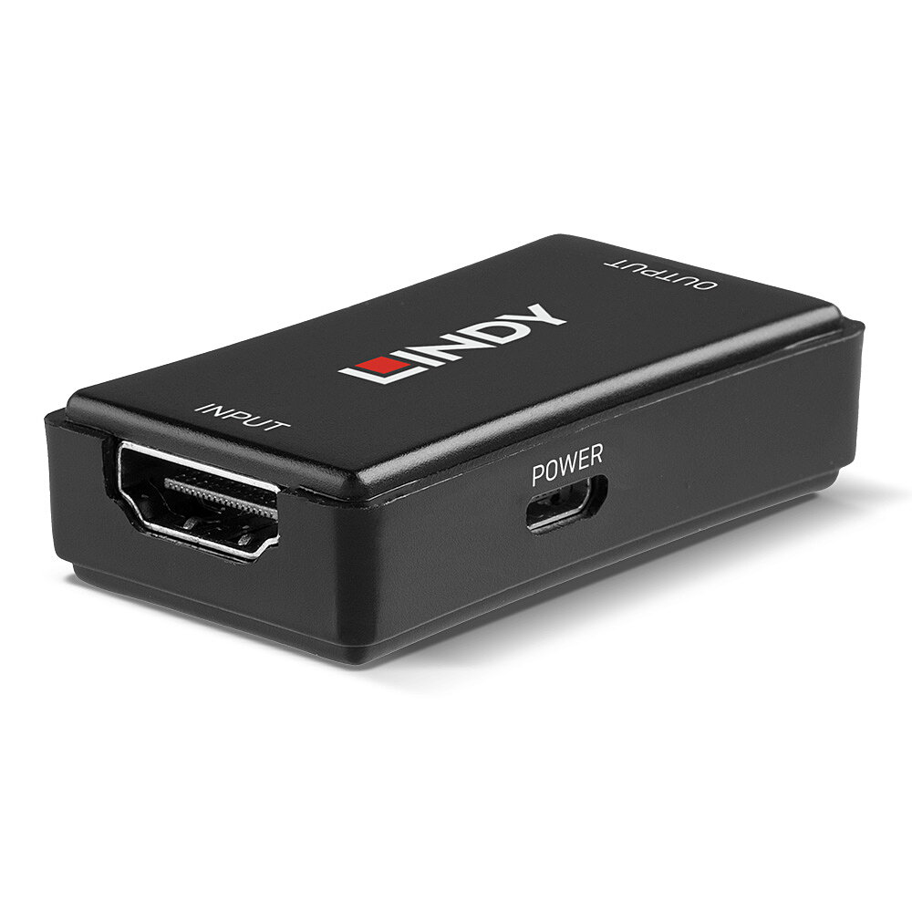 Ein schwarzer Lindy HDMI-Adapter. Er hat Eingangs-, Ausgangs- und Stromanschlüsse. Das Lindy-Logo befindet sich oben.