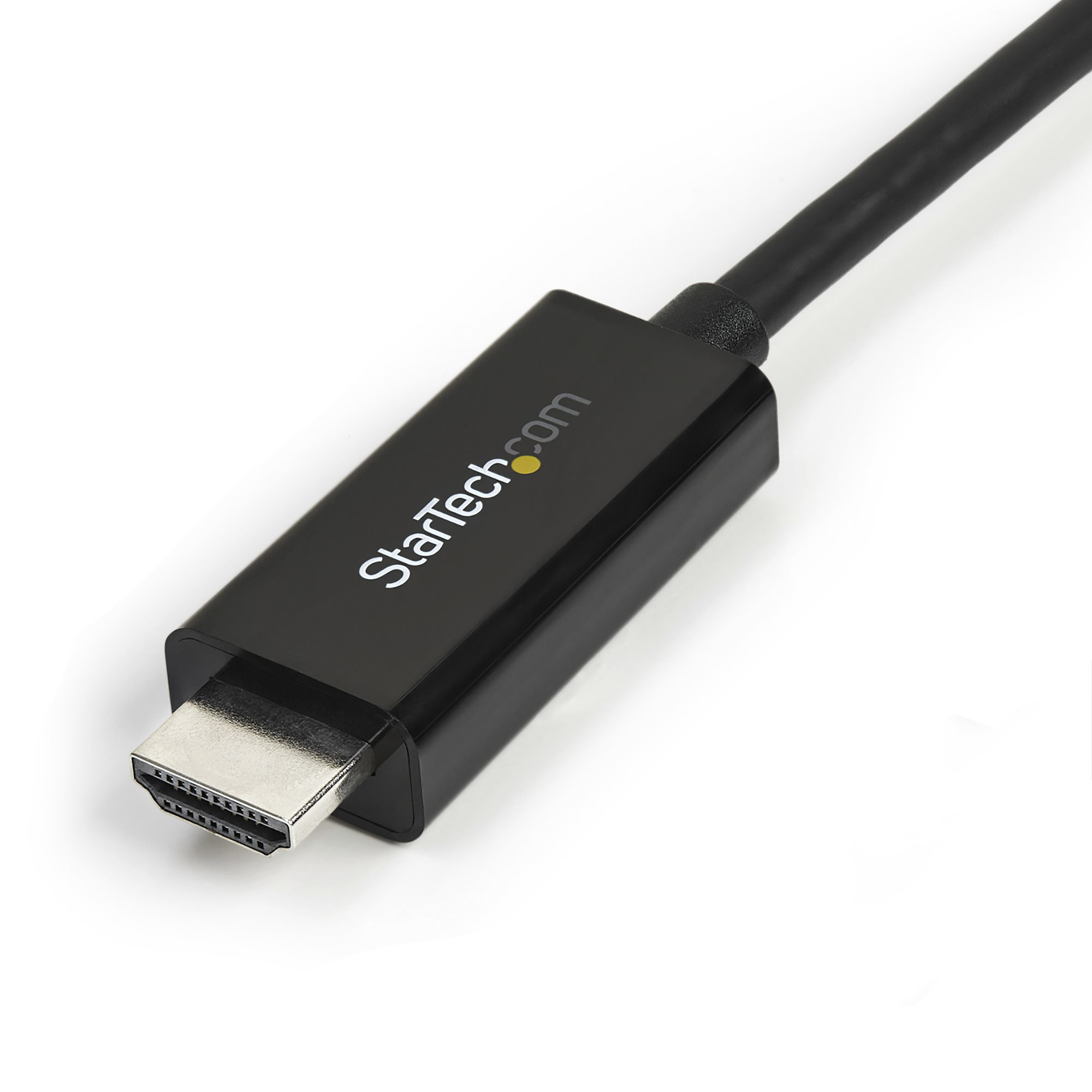 Cable HDMI negro con logo StarTech.com en el conector, sobre fondo blanco.