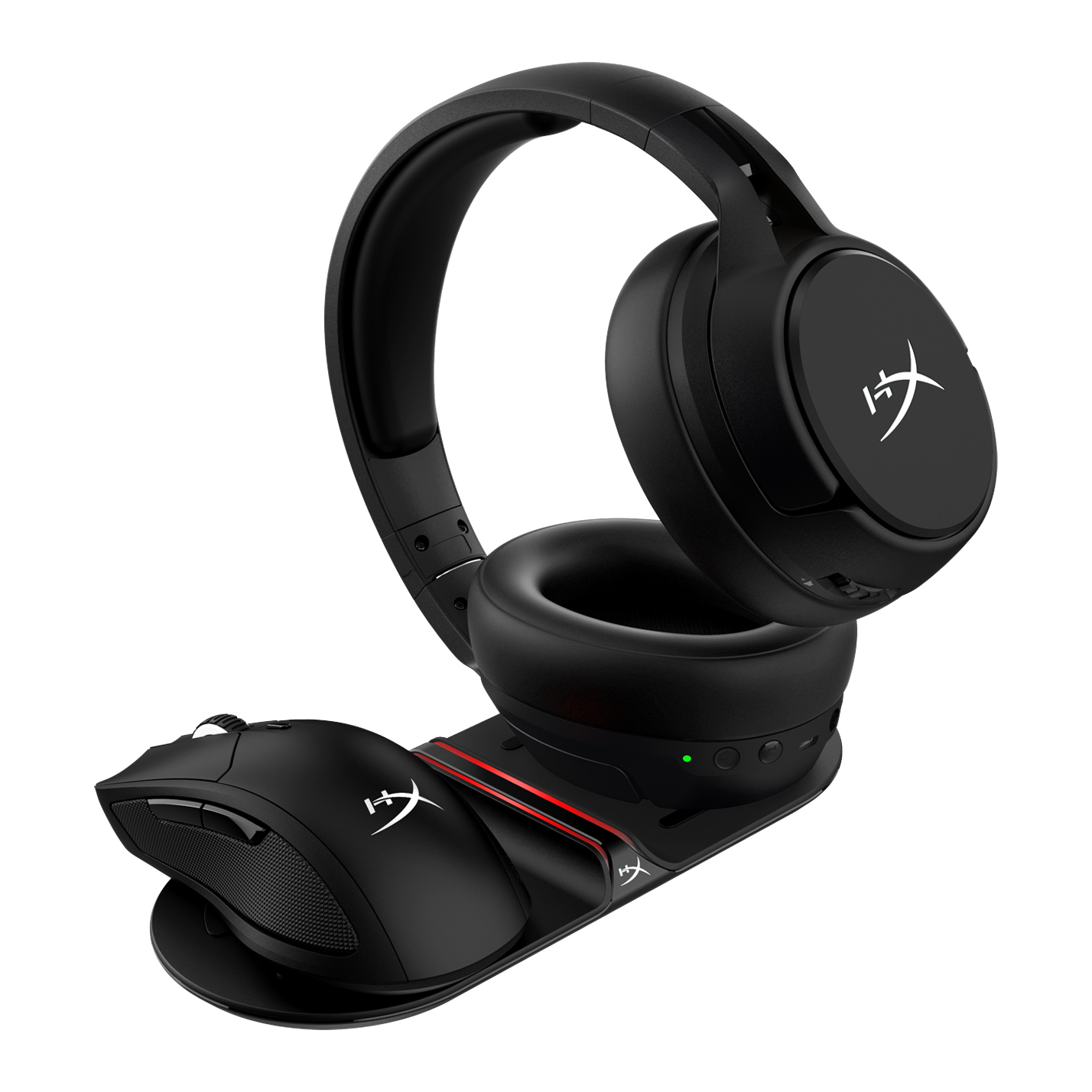 Cuffie, mouse e stazione di ricarica HyperX neri. Le cuffie sono sulla stazione. Il mouse è sul suo pad di ricarica.