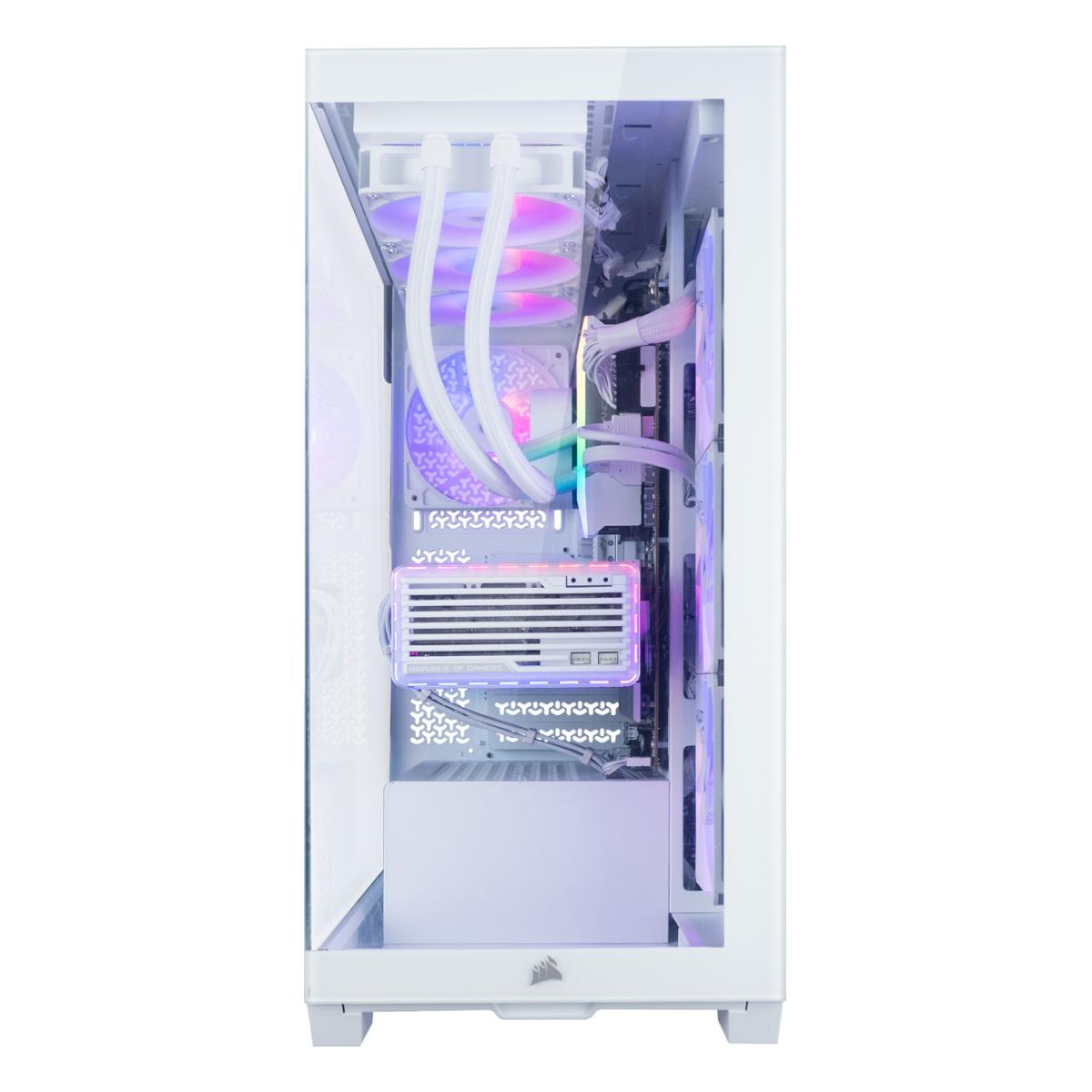Ein weißes Computergehäuse mit Glasplatten, die interne Komponenten wie Lüfter, Kühlsystem und eine Grafikkarte zeigen. Mehrfarbige Lichter beleuchten es.
