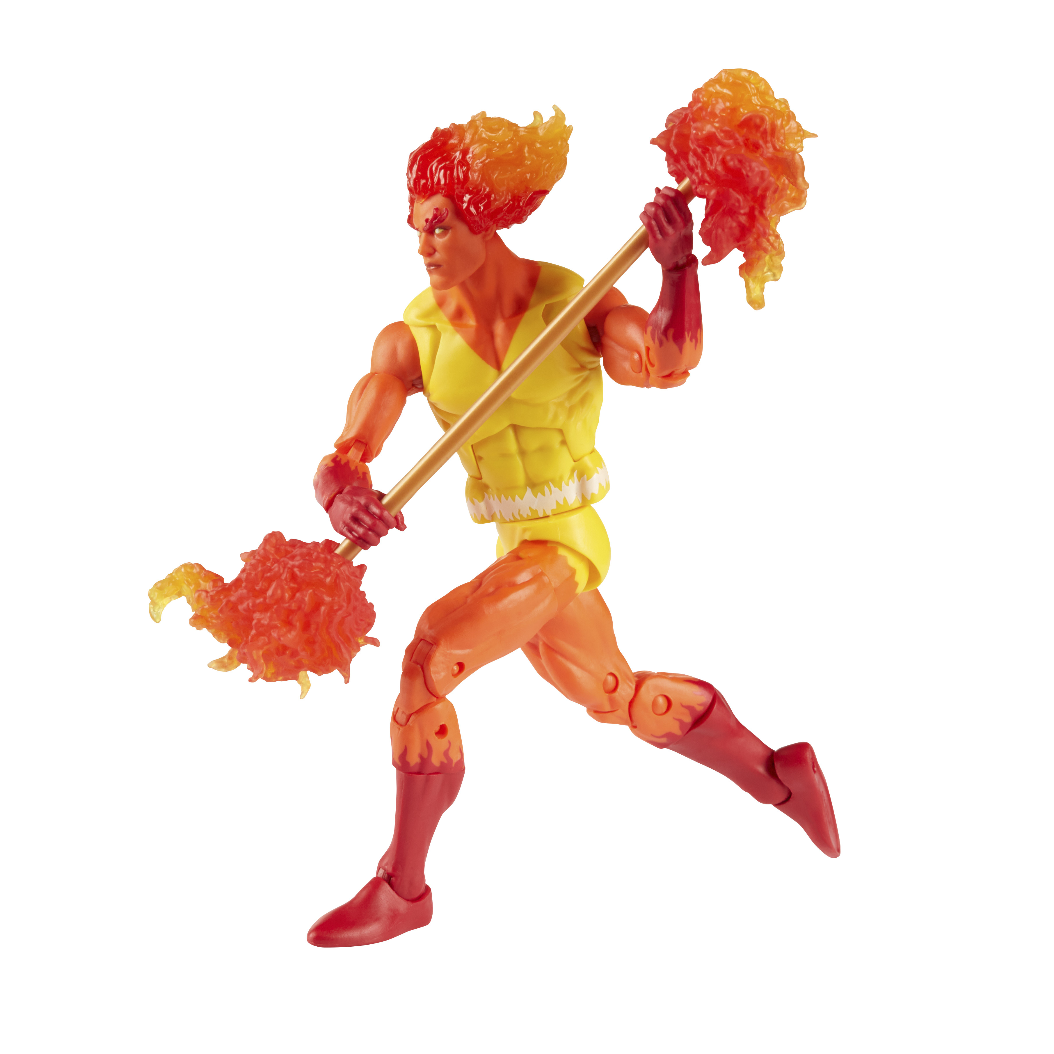 Una figura di supereroe in movimento, con fiamme sulla testa e sulle mani. Tiene un bastone, vestito di giallo e arancione.