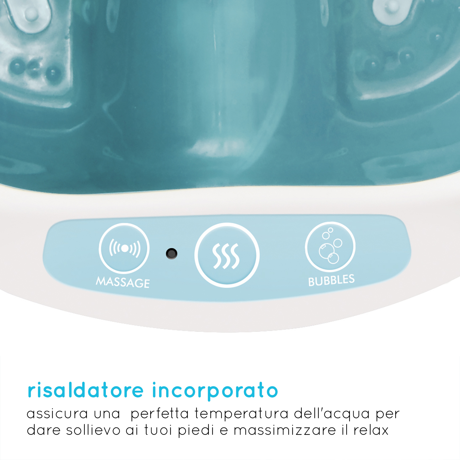 Nahaufnahme eines Fußbades mit hellblauem Becken. Es hat Knöpfe mit der Aufschrift Massage, Wärme und Blasen, darunter italienischer Text.